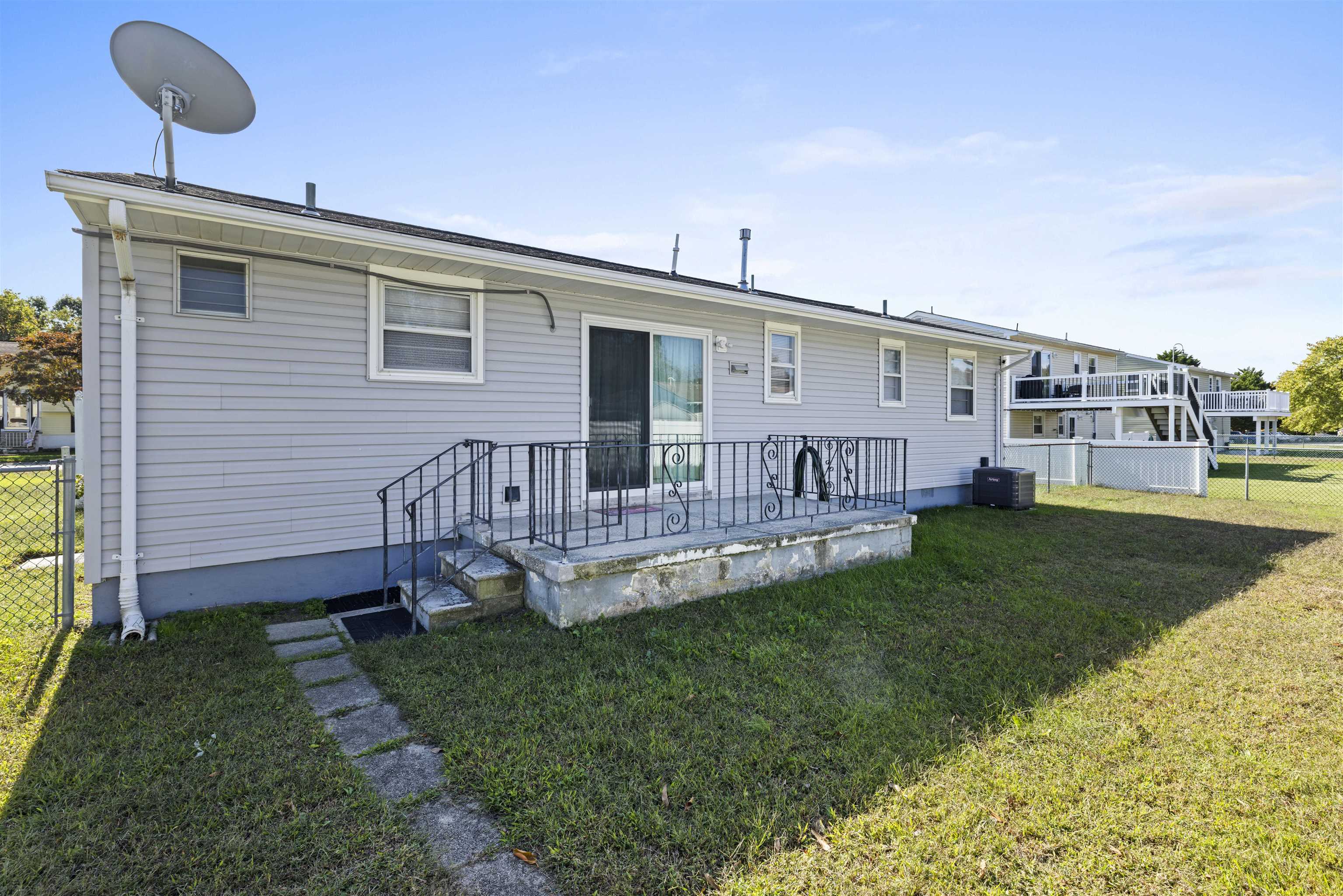 105 Pontaxit Avenue - Picture 25