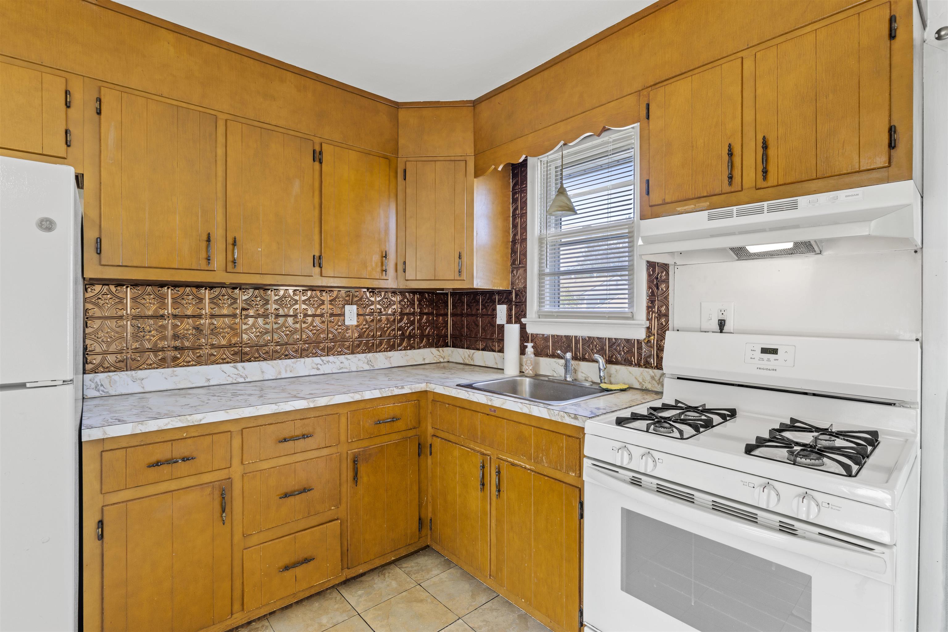 105 Pontaxit Avenue - Picture 8