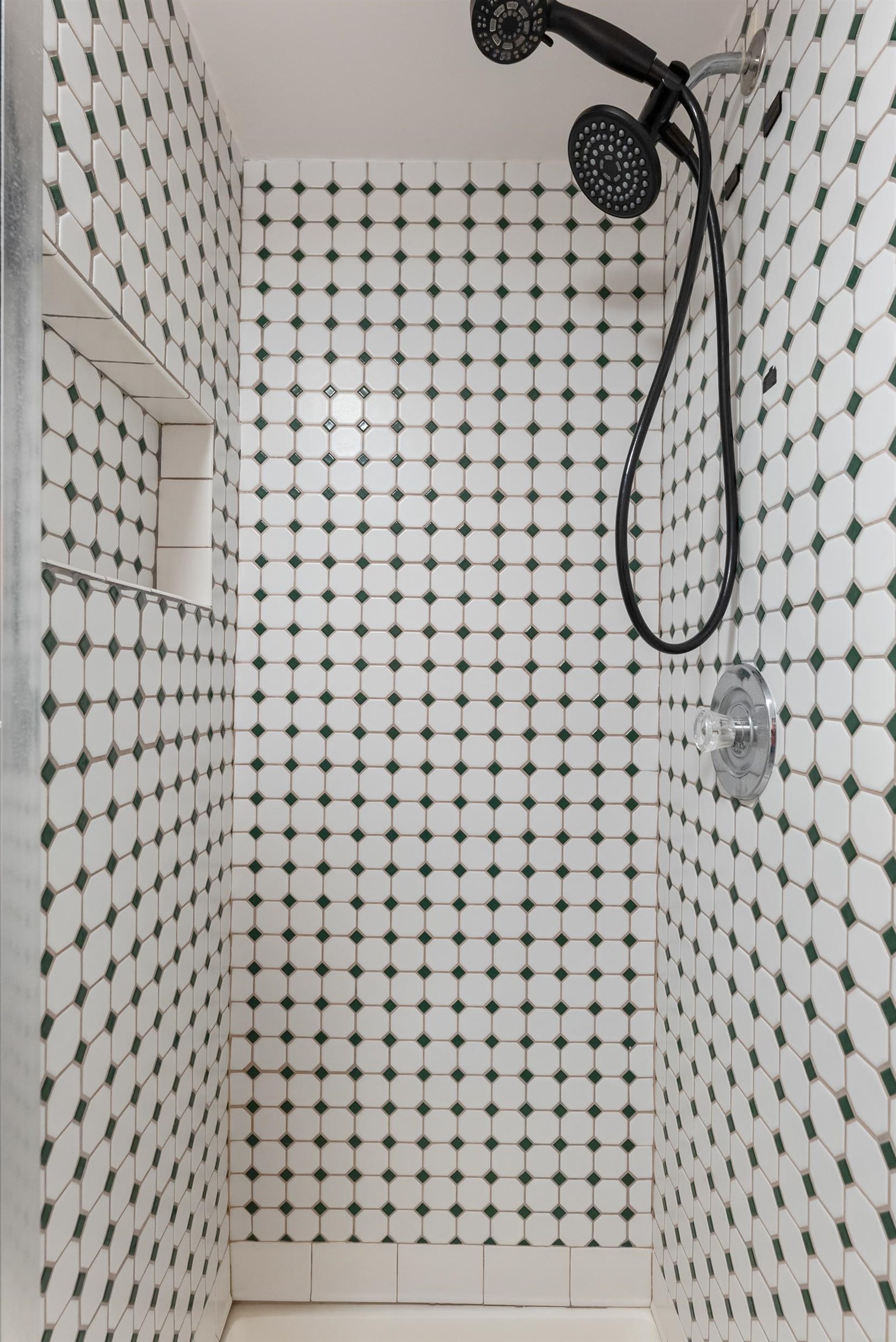 725 Allen Drive - Picture 14