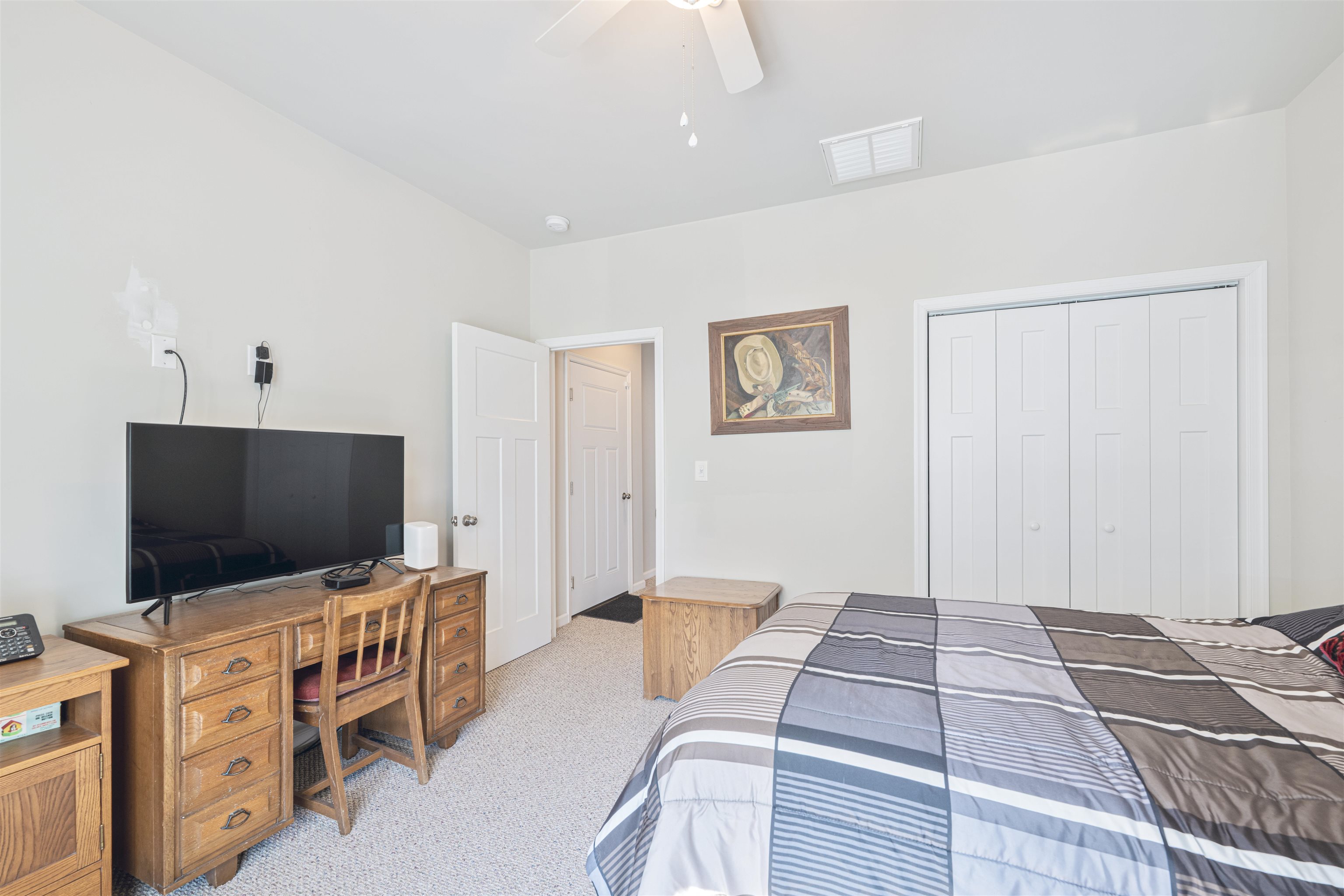 10 Canterbury Way - Picture 27