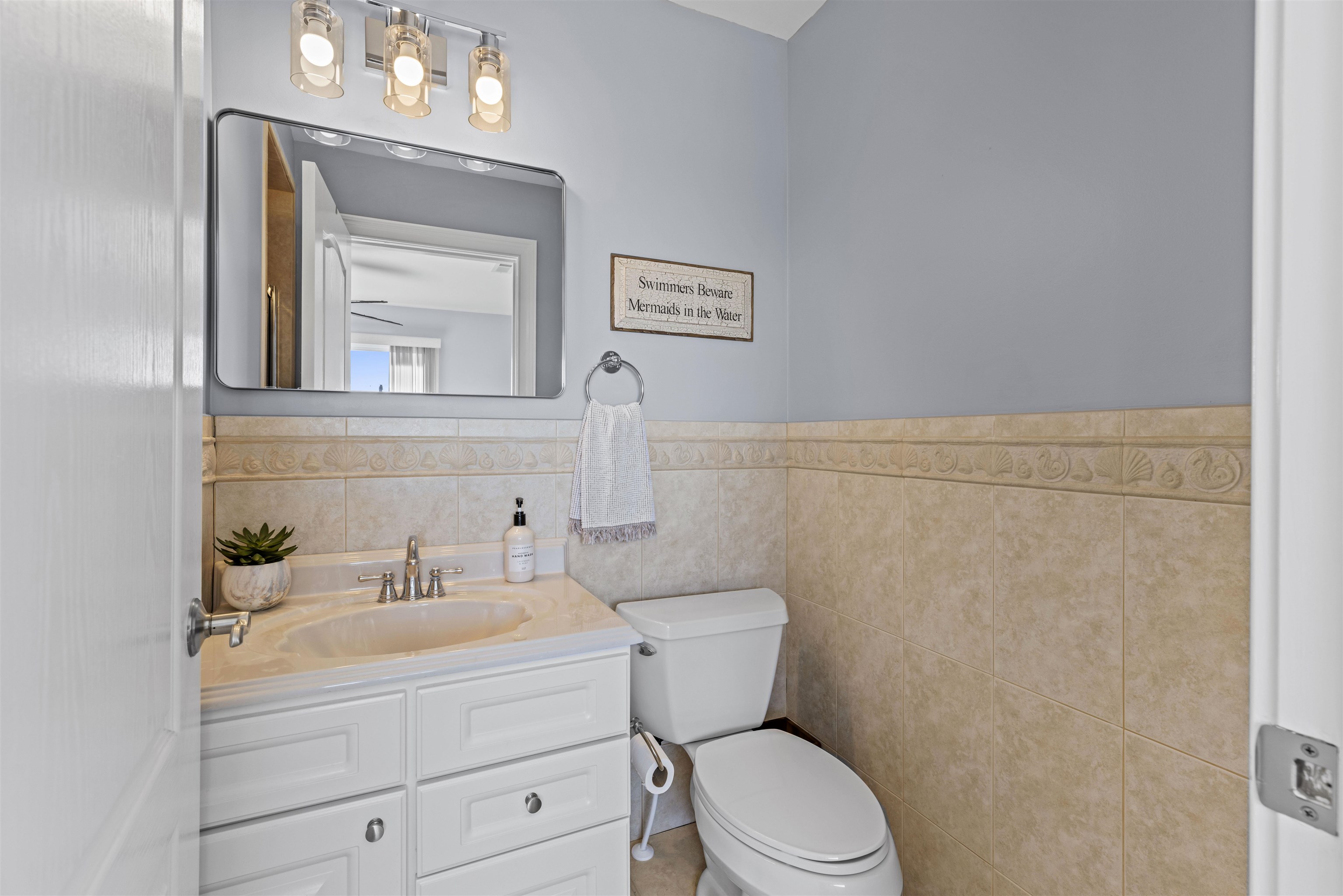 119 E 9th Avenue - Picture 44