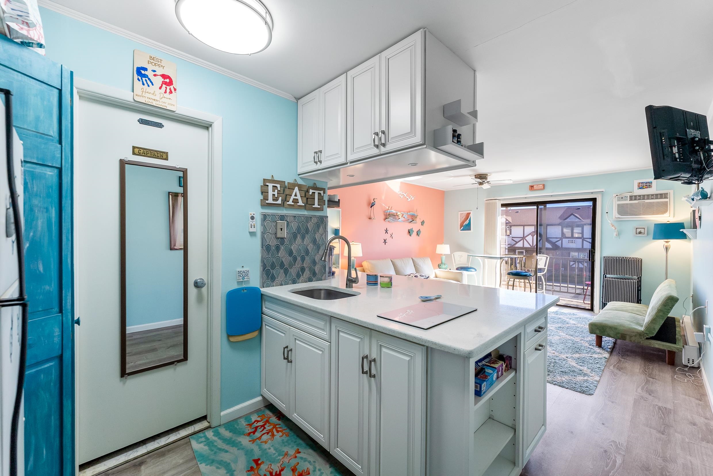 725 Allen Drive - Picture 4