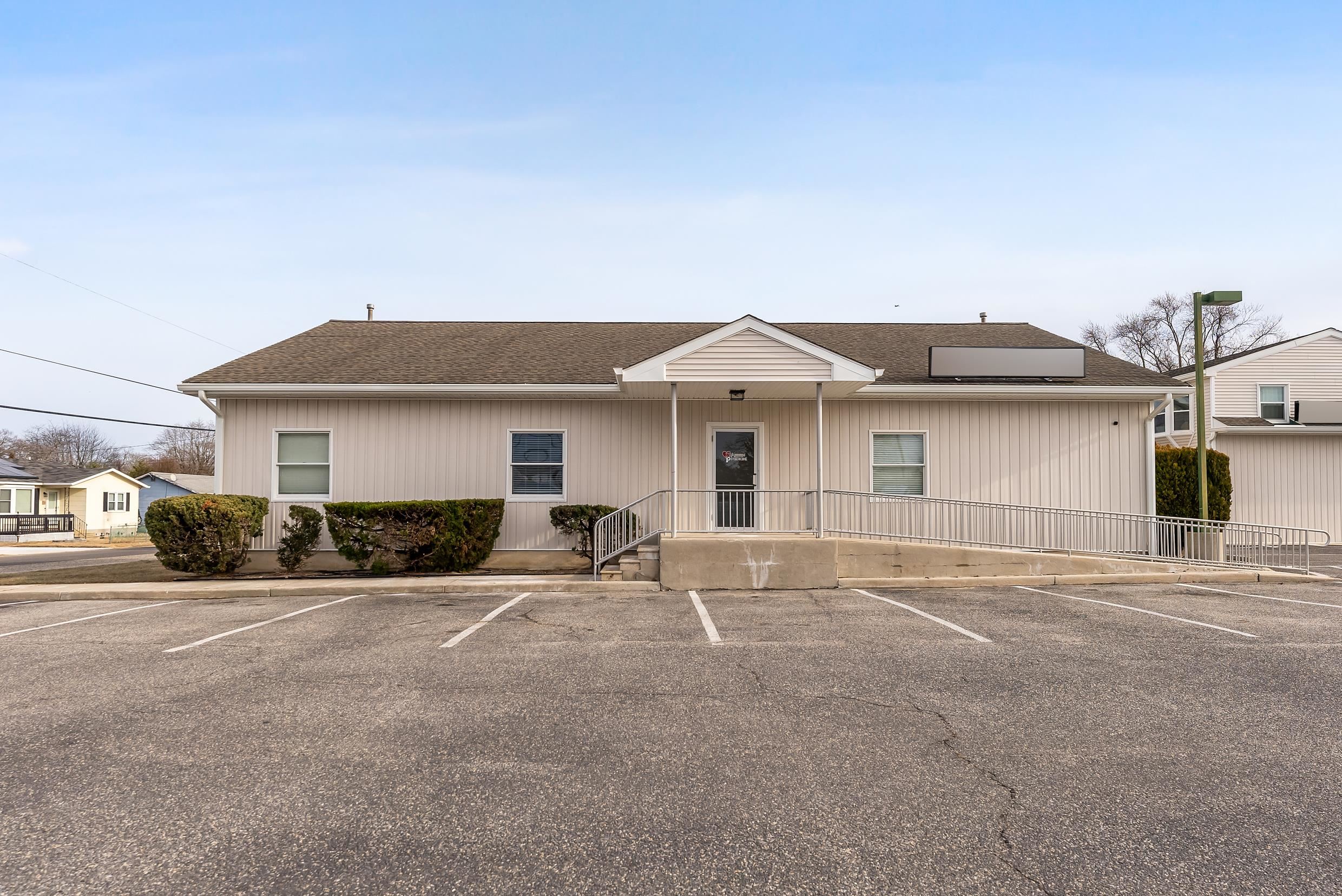 2004 Bayshore Road - Picture 2