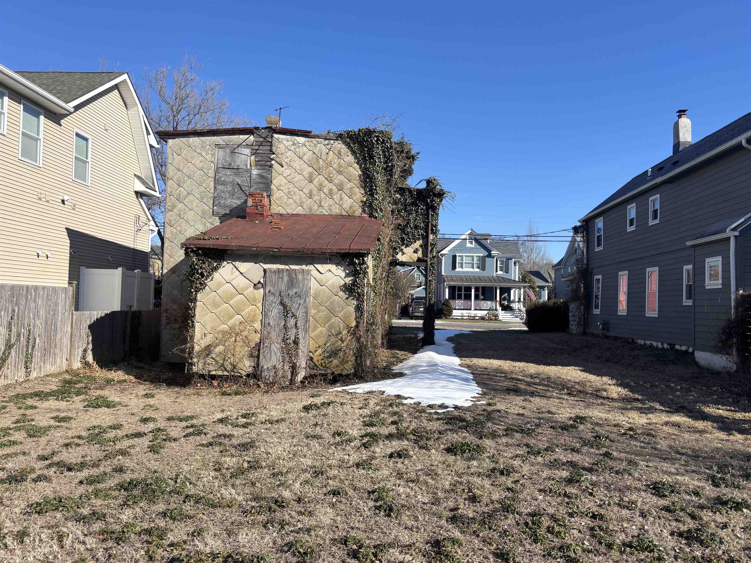 132 Leaming Avenue - Picture 1