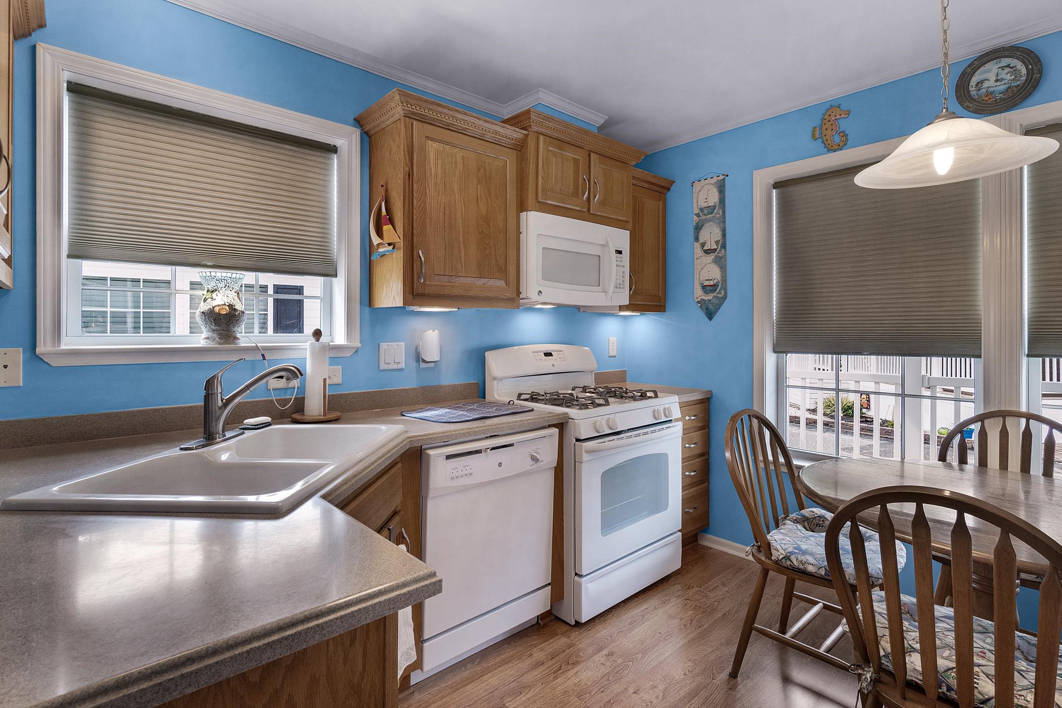 1402 S Route 9 - Picture 20