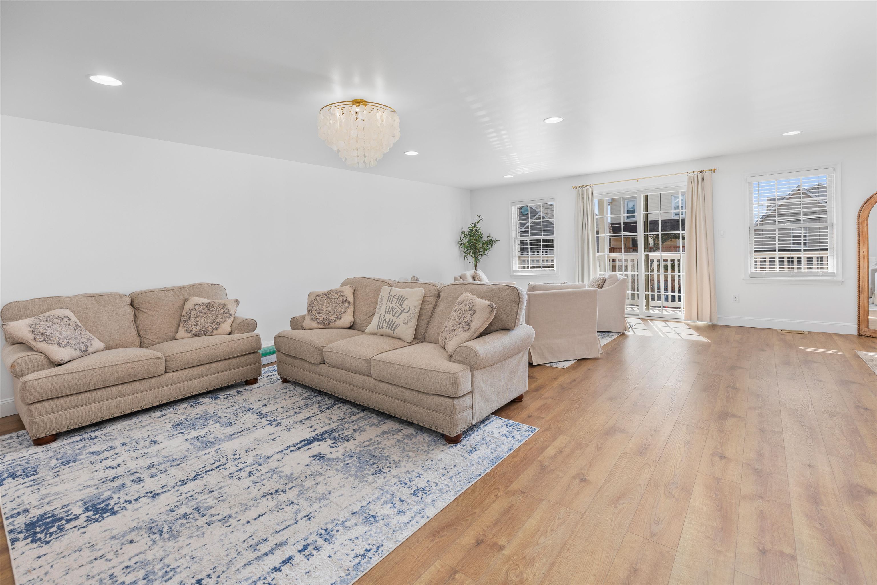 127 E Hand Avenue - Picture 10