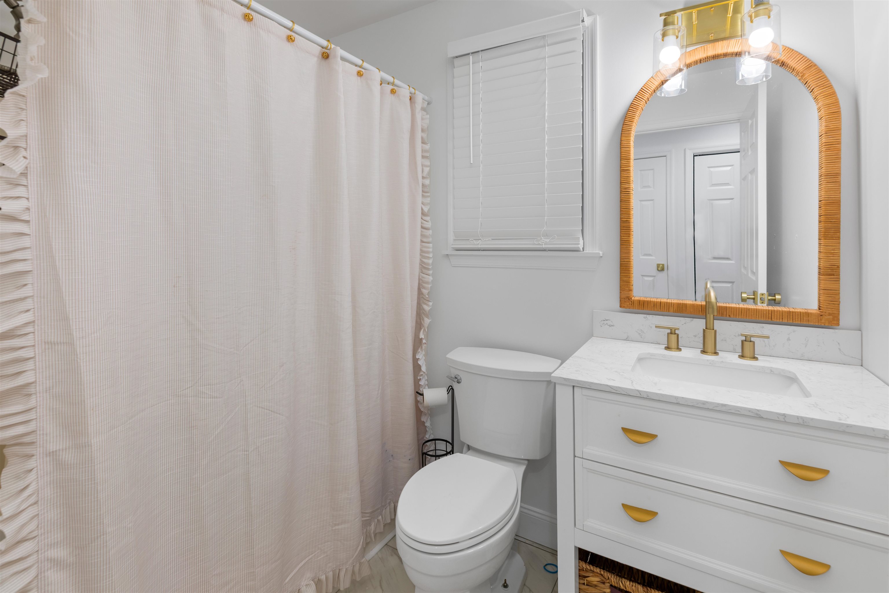 127 E Hand Avenue - Picture 12