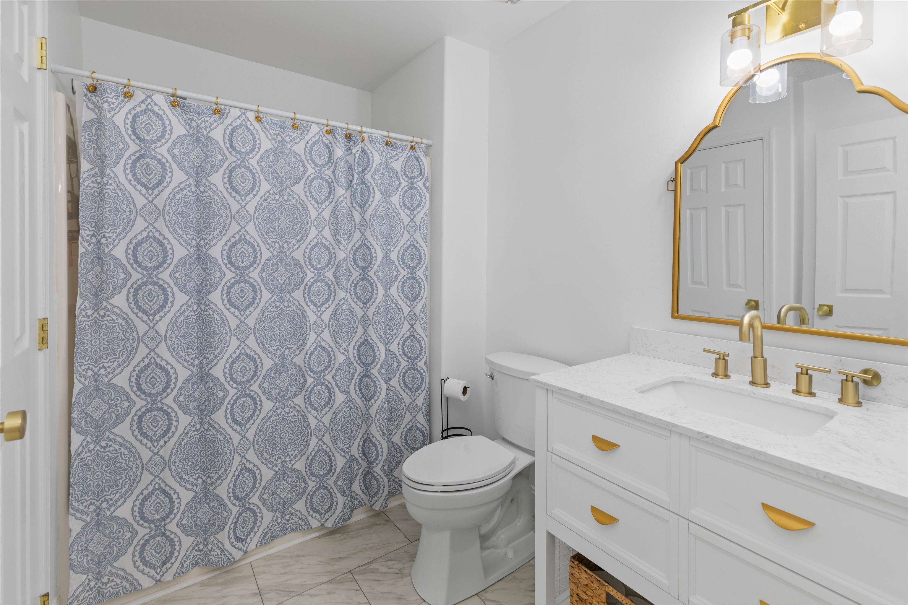 127 E Hand Avenue - Picture 16