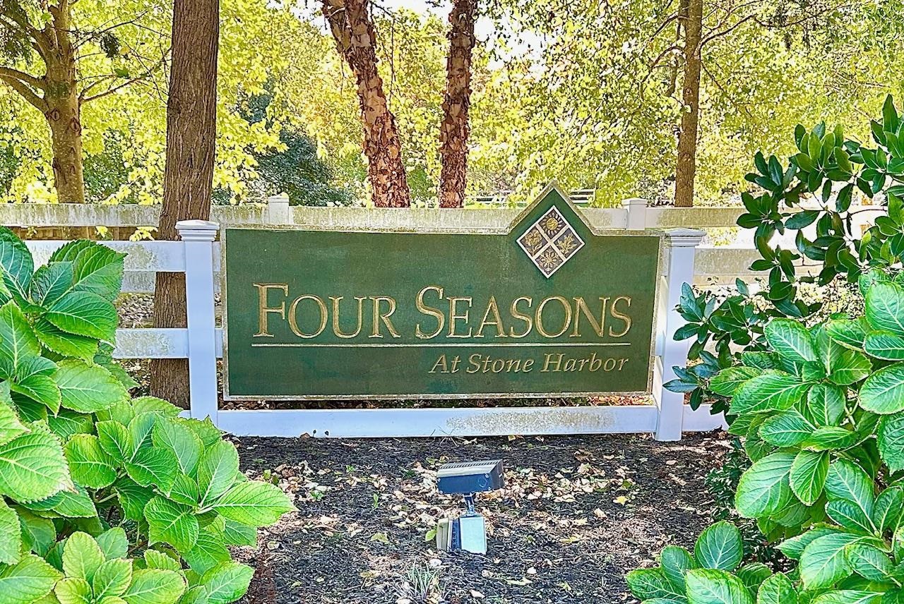 100 Osprey Drive - Picture 1