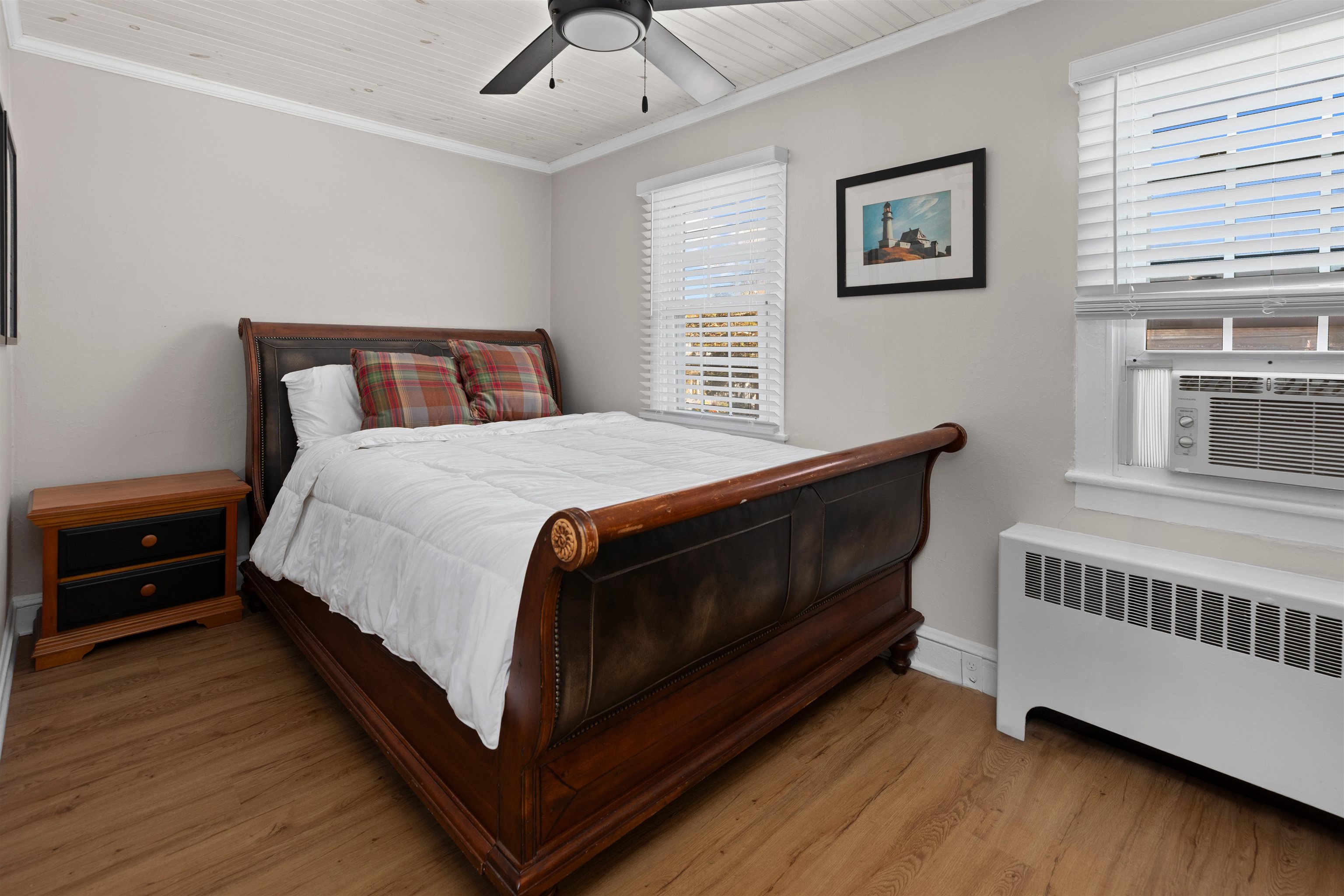 1045-1047 Lafayette Street - Picture 11