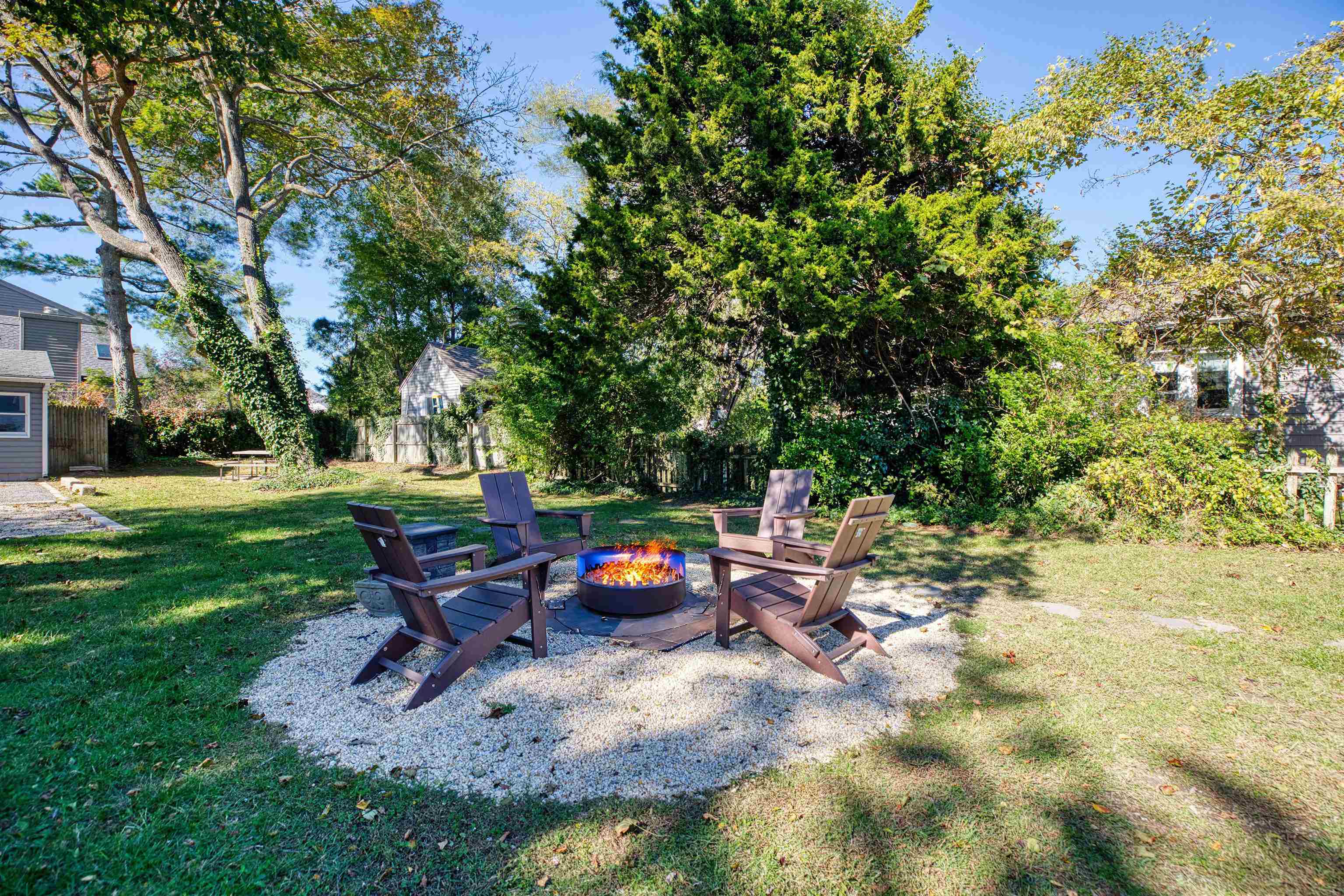 1045-1047 Lafayette Street - Picture 22