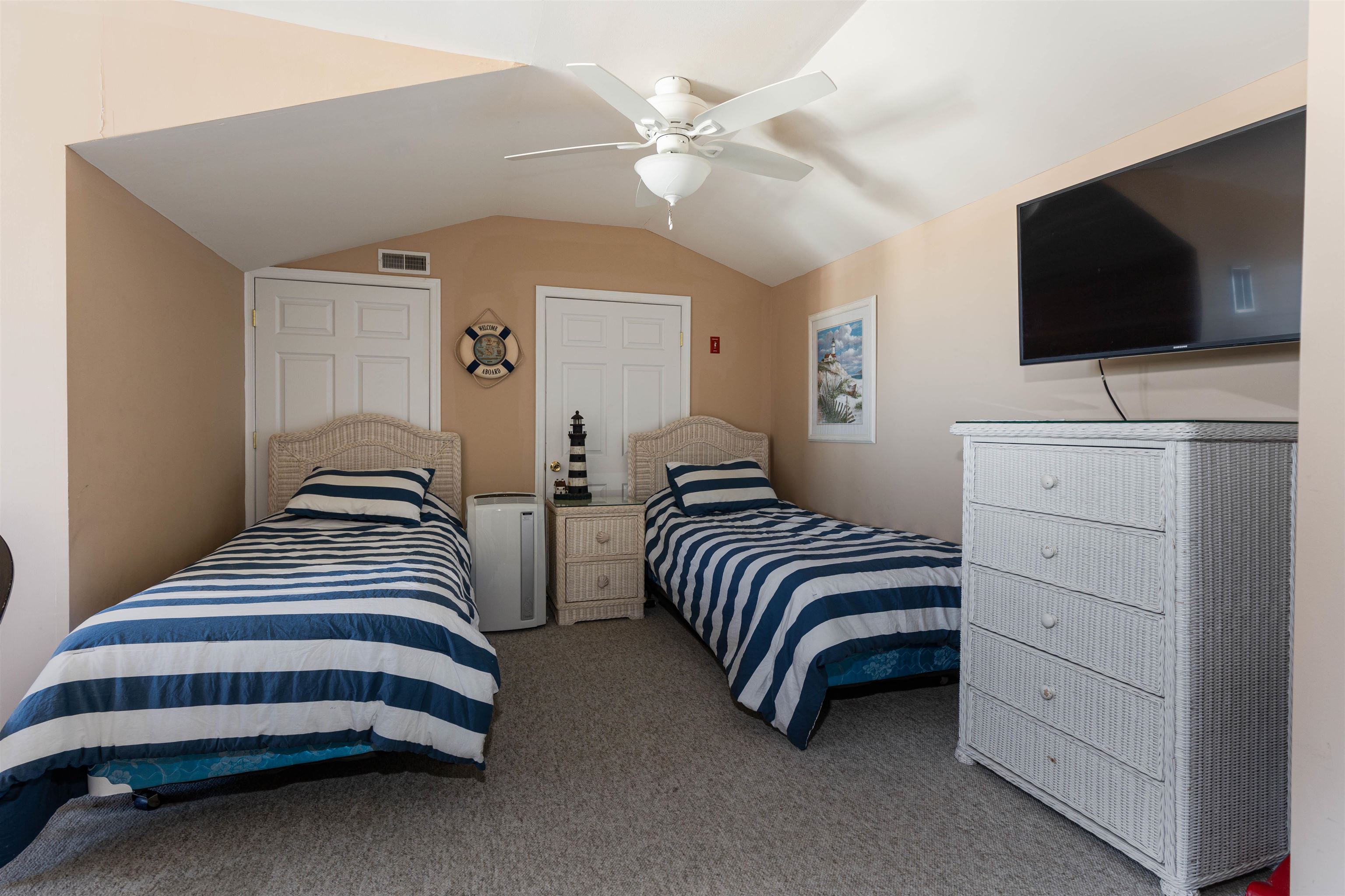 4716 Atlantic Avenue - Picture 24