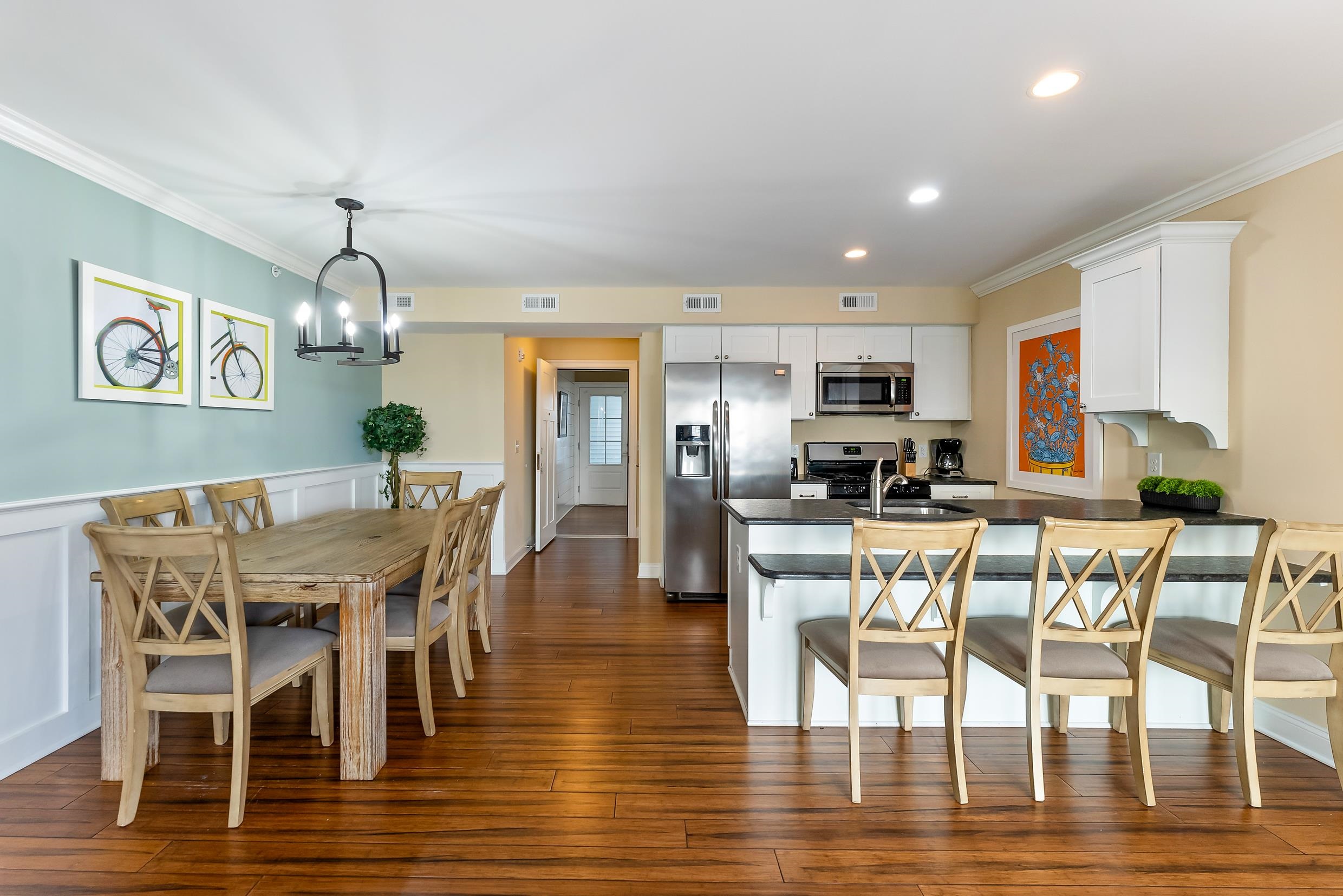 8600 Landis Avenue - Picture 3