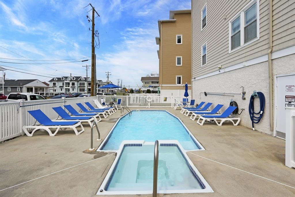 401 E Stockton Road - Picture 19