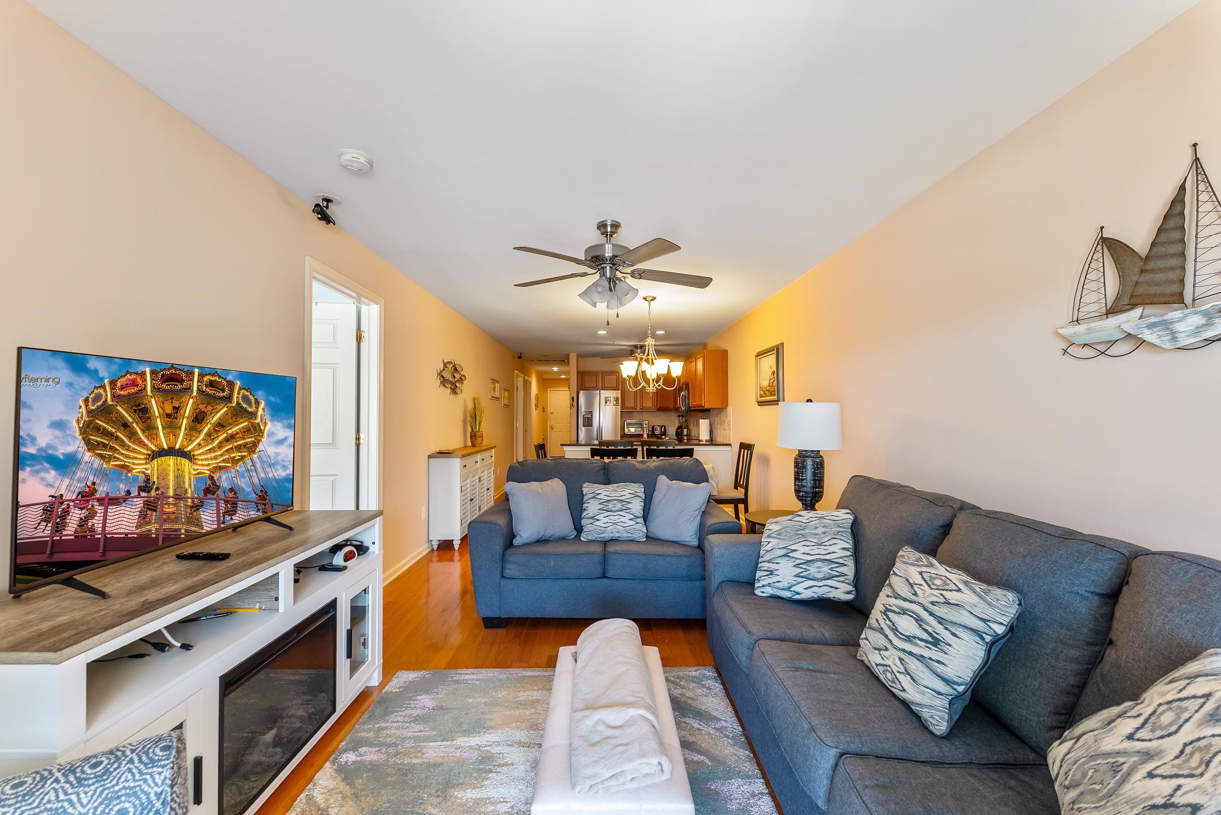 401 E Stockton Road - Picture 2