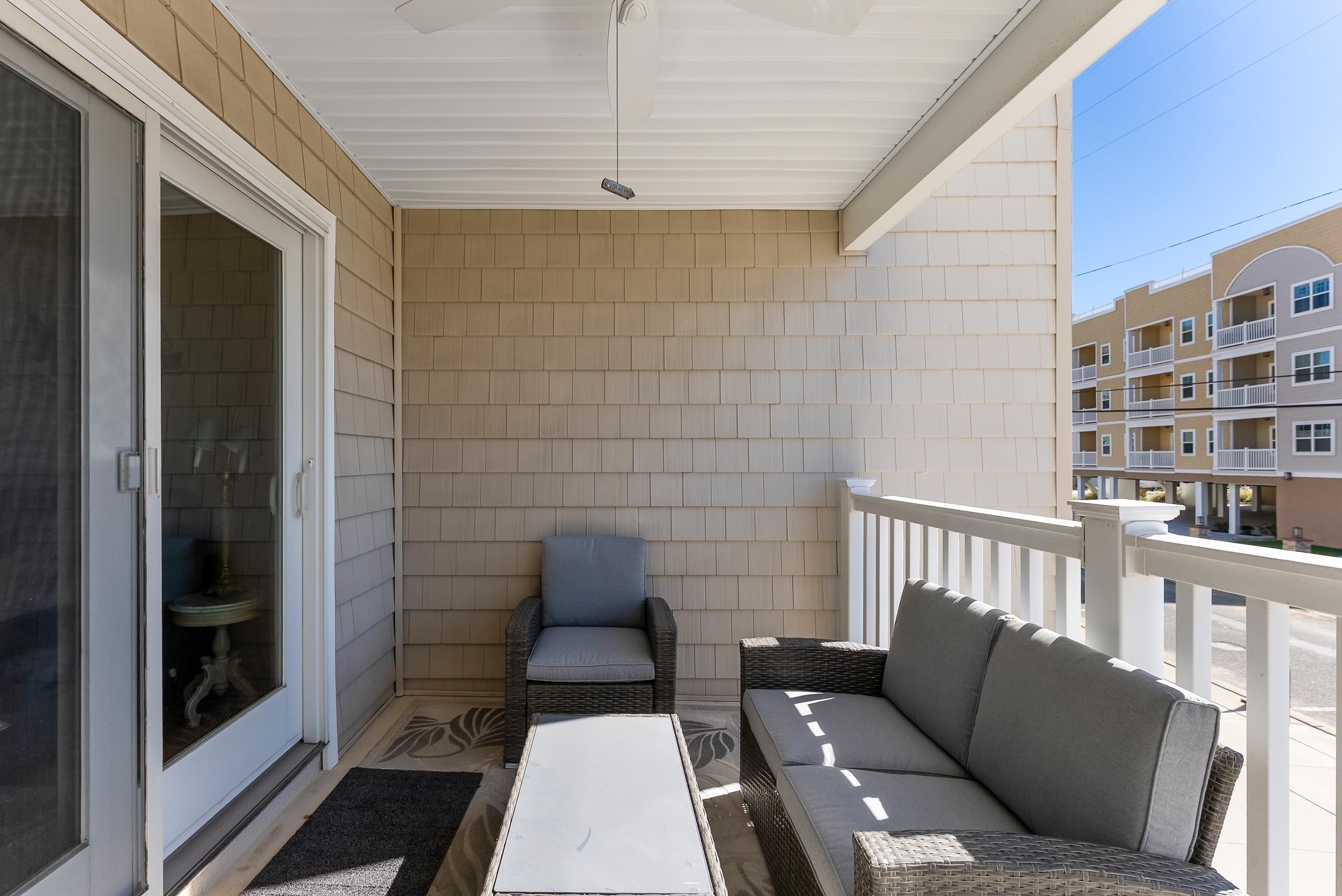 401 E Stockton Road - Picture 4