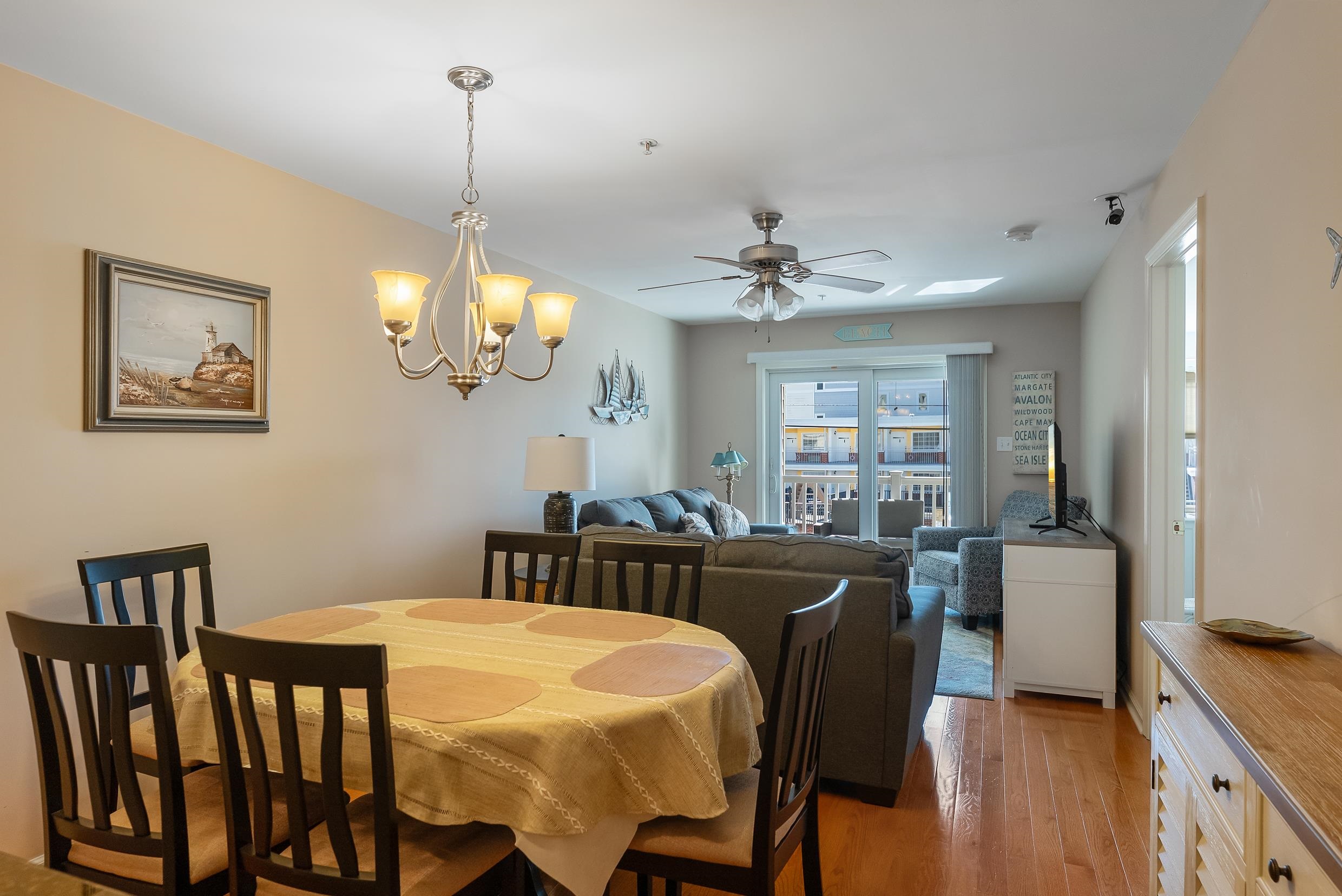 401 E Stockton Road - Picture 8