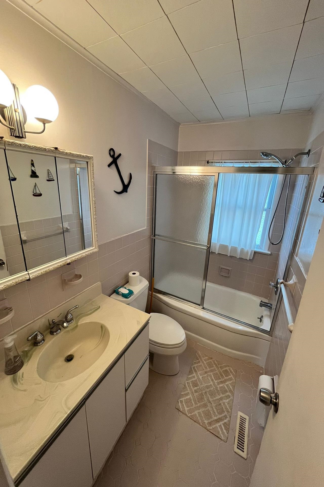 76 W 21st Street
