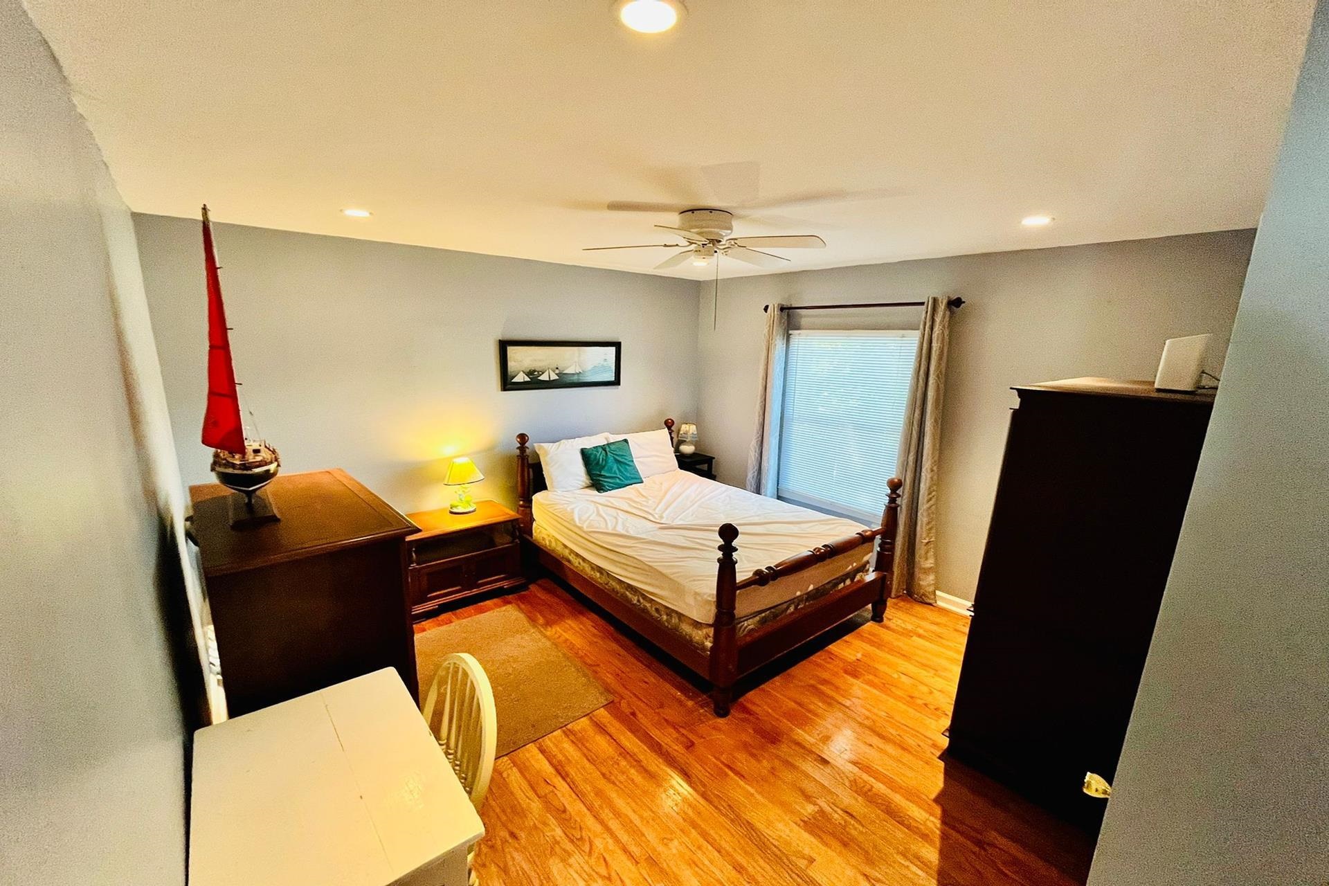 76 W 21st Street - Picture 4