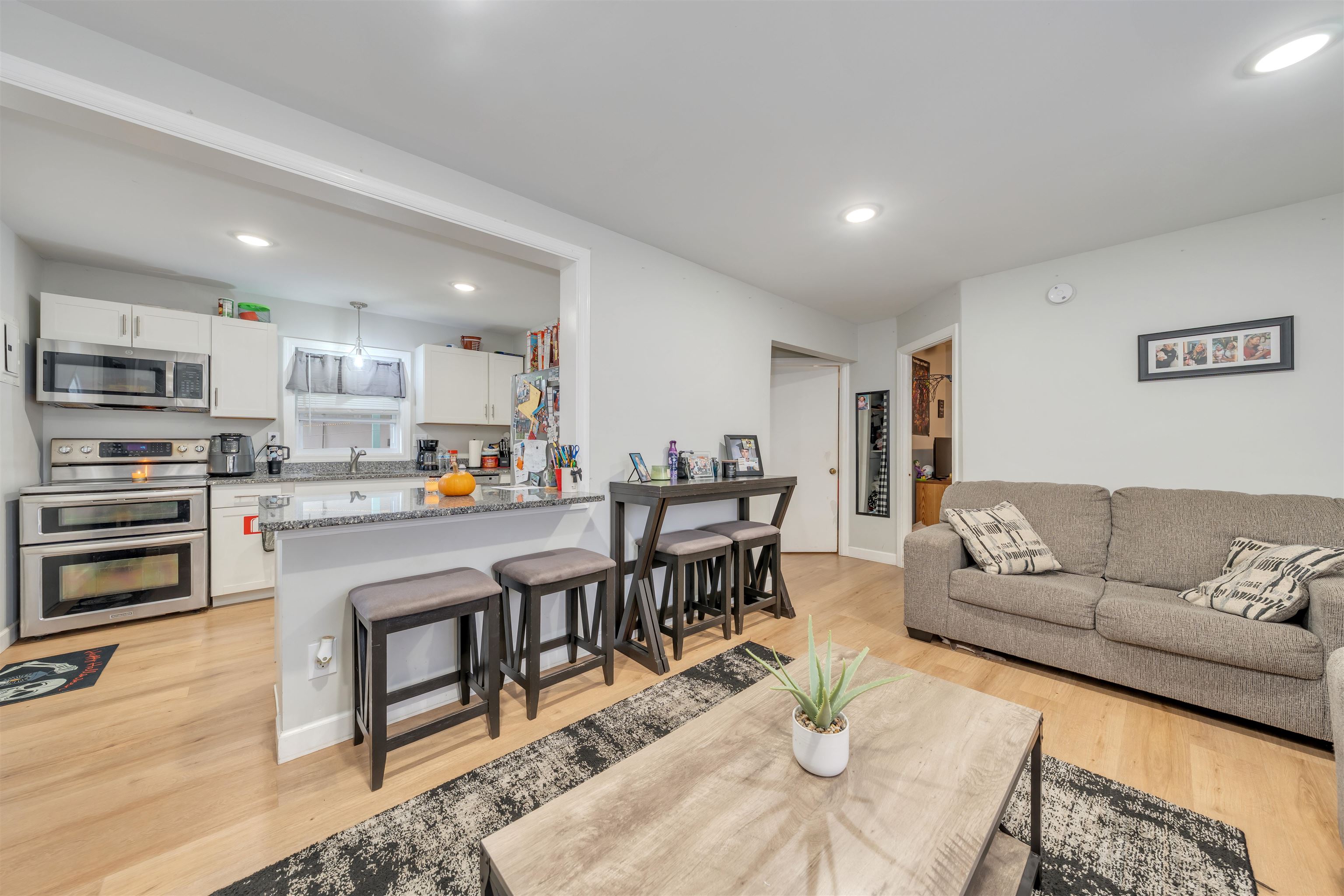 304 E Rio Grande Avenue - Picture 6