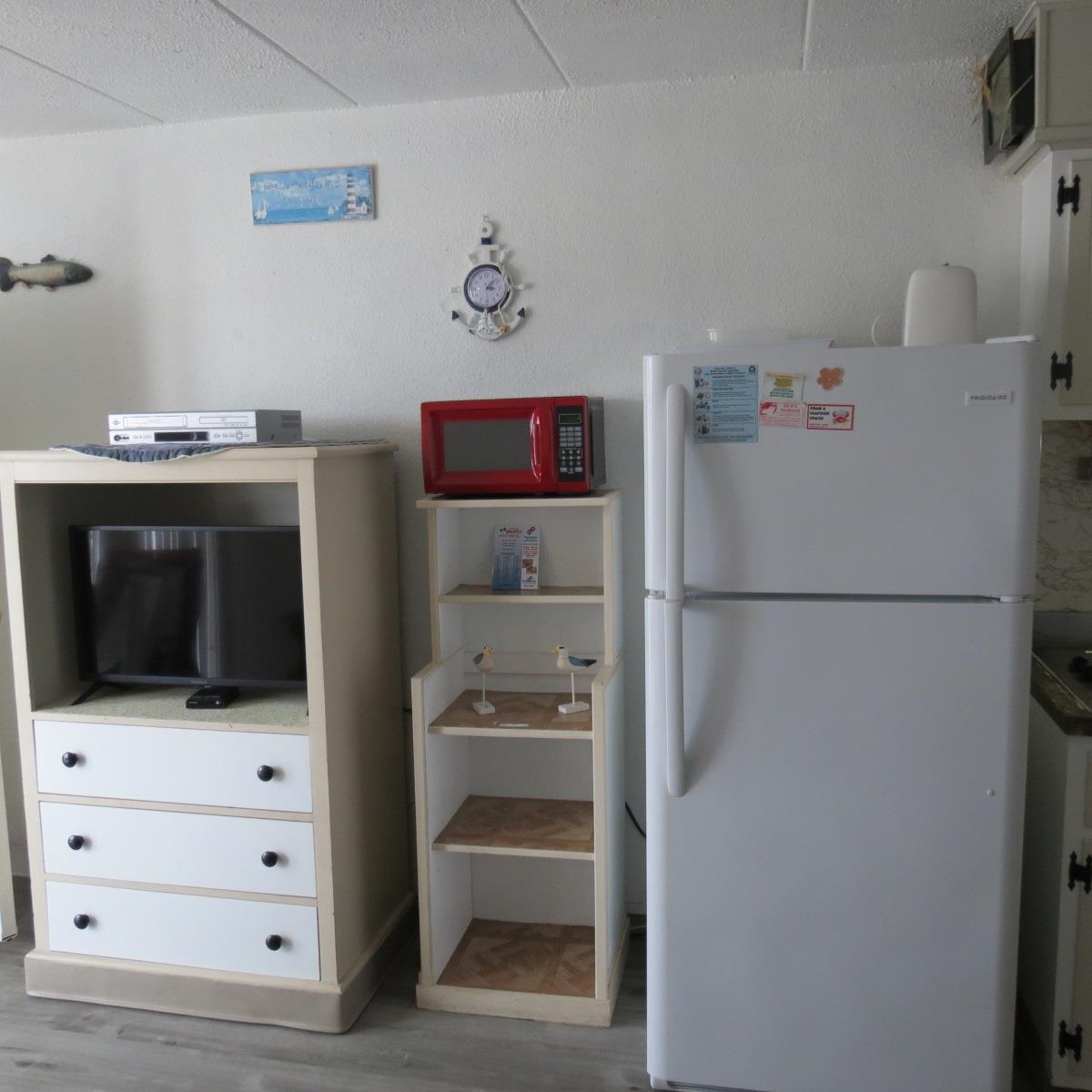 431 E 19th Avenue - Picture 3