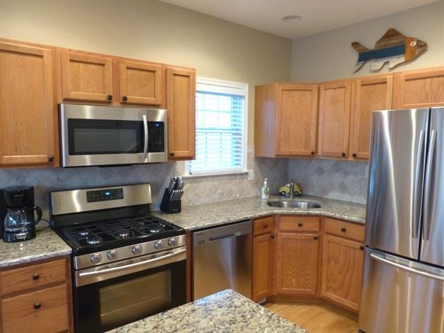 1523 Asbury Avenue - Picture 13