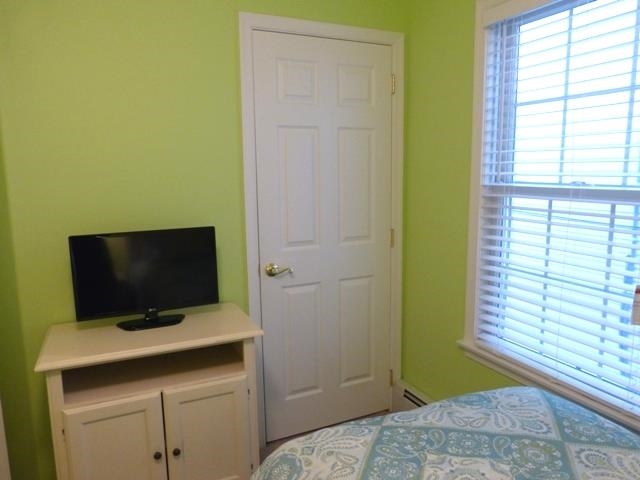 1523 Asbury Avenue - Picture 16