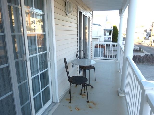 1523 Asbury Avenue - Picture 2