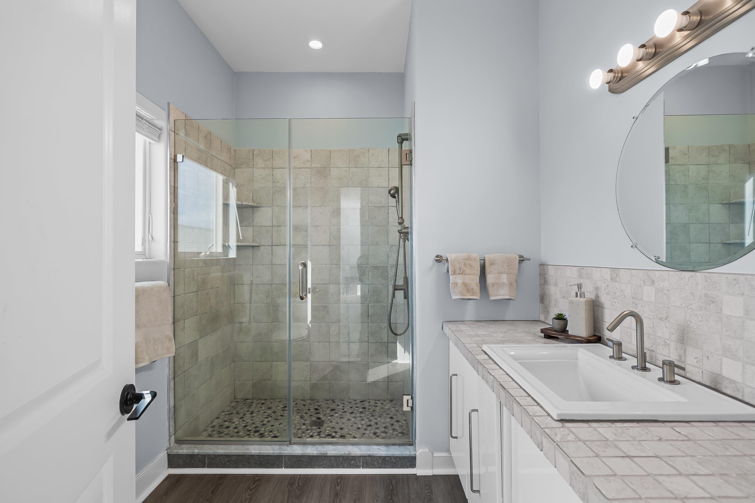 420 W 17th Avenue - Picture 23