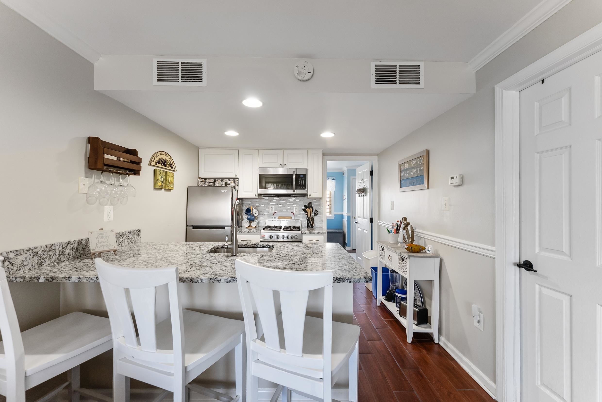 1800 Ocean Avenue - Picture 9