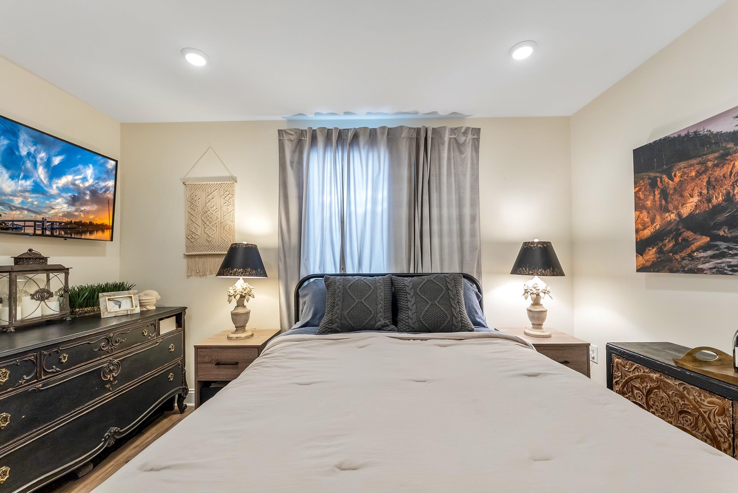 422 E Farragut Road - Picture 15