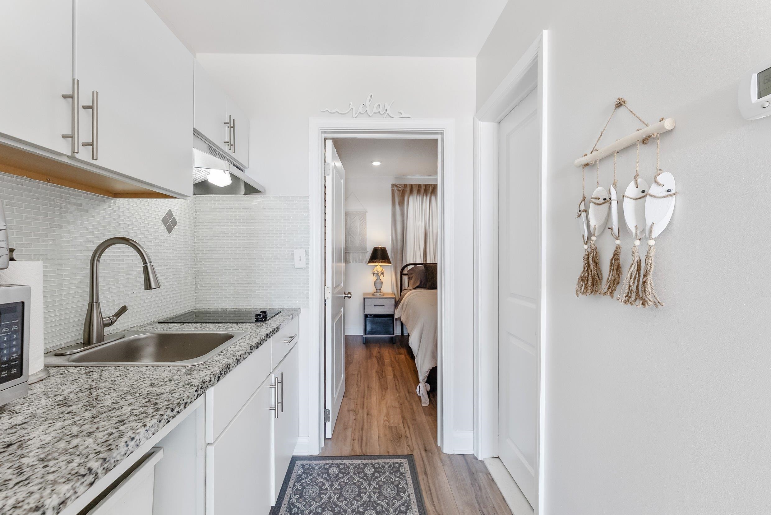 422 E Farragut Road - Picture 19