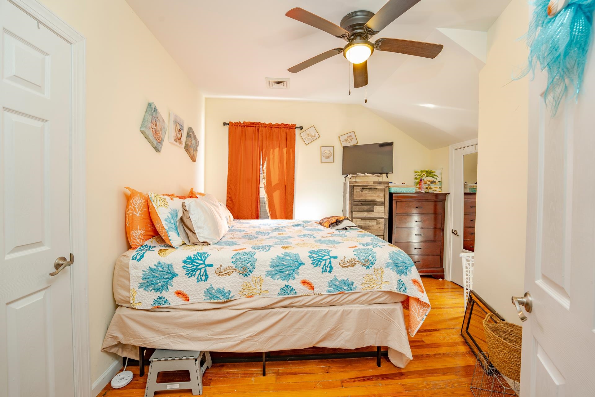 220 E 21st Avenue - Picture 10