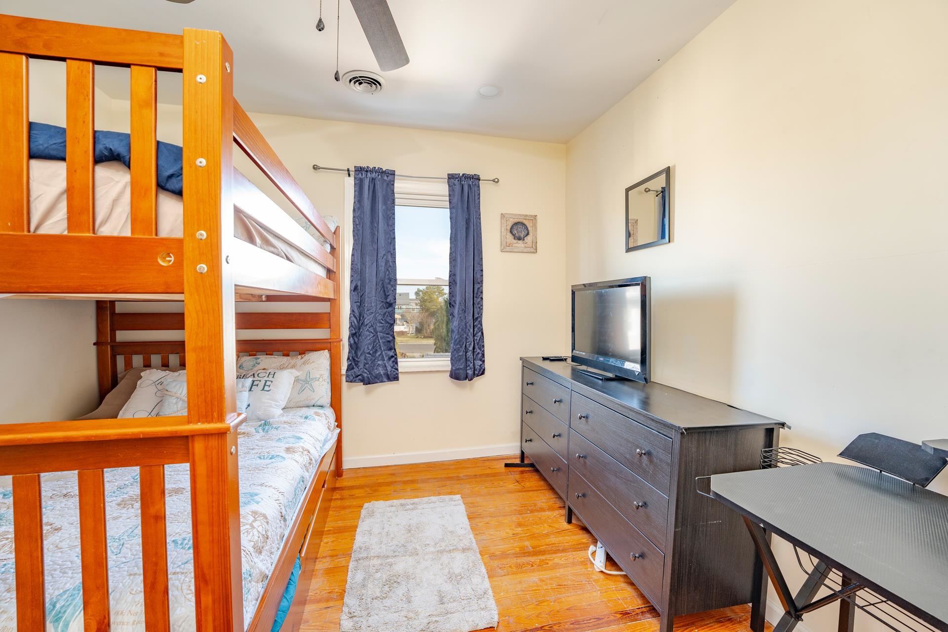 220 E 21st Avenue - Picture 14