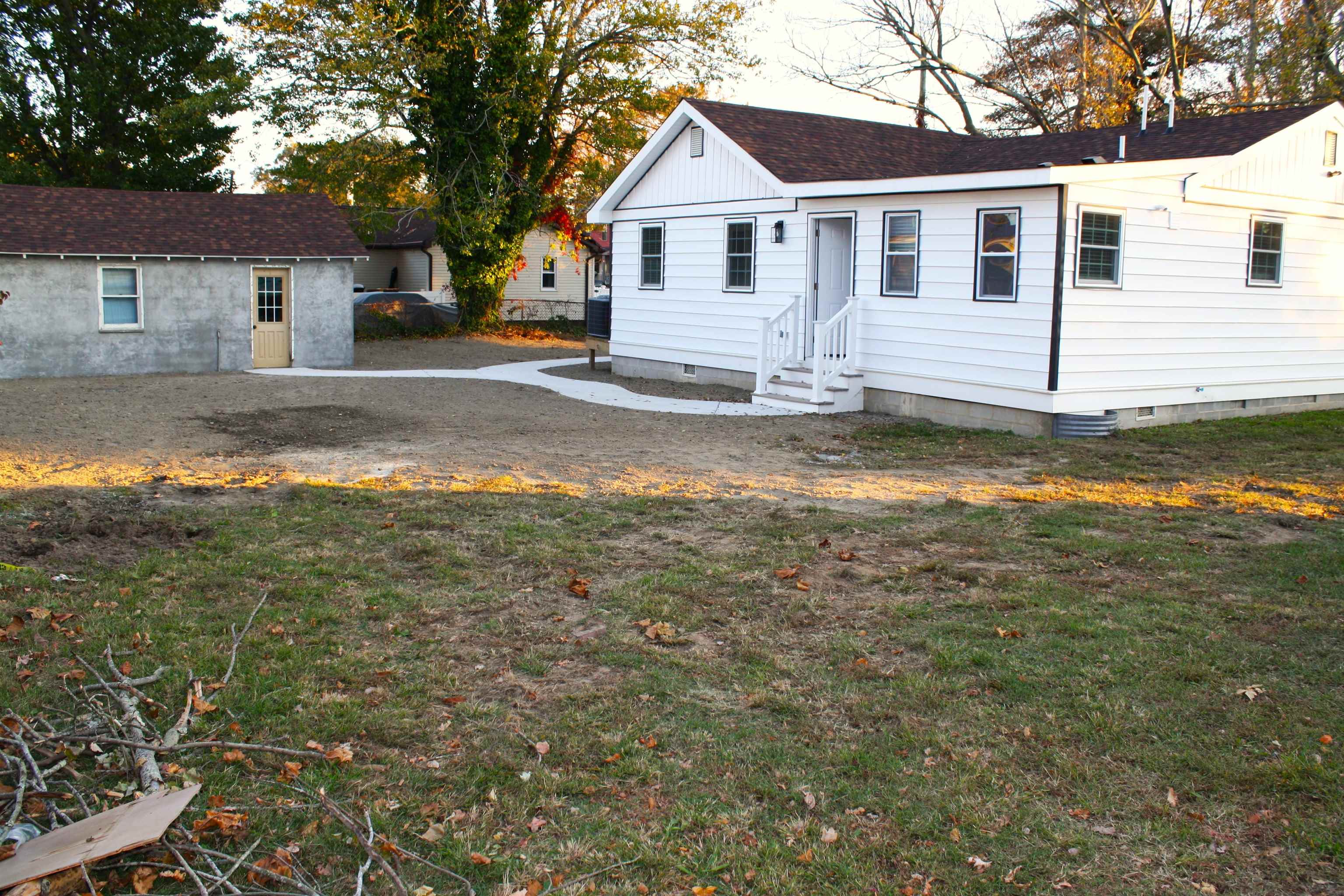 203 E Jacksonville Avenue - Picture 10