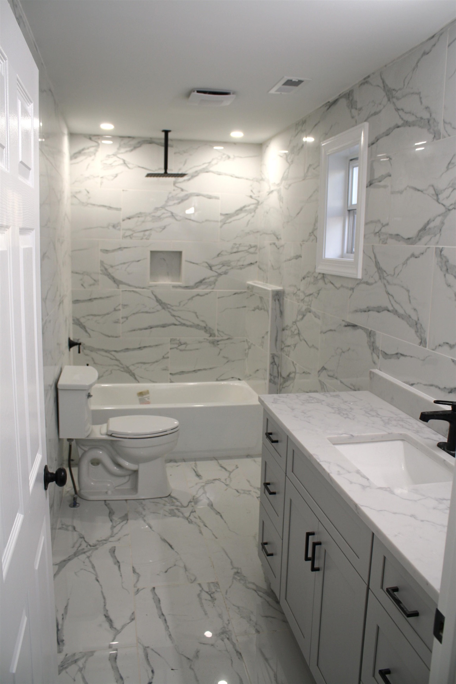 203 E Jacksonville Avenue - Picture 8