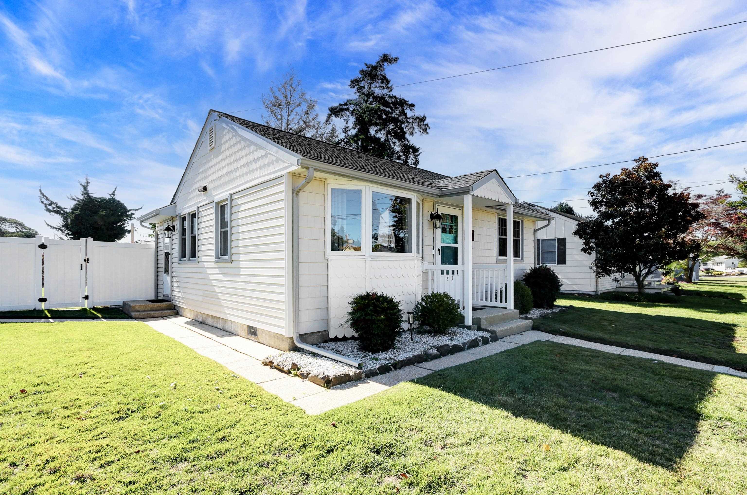 403 Miller Avenue - Picture 1