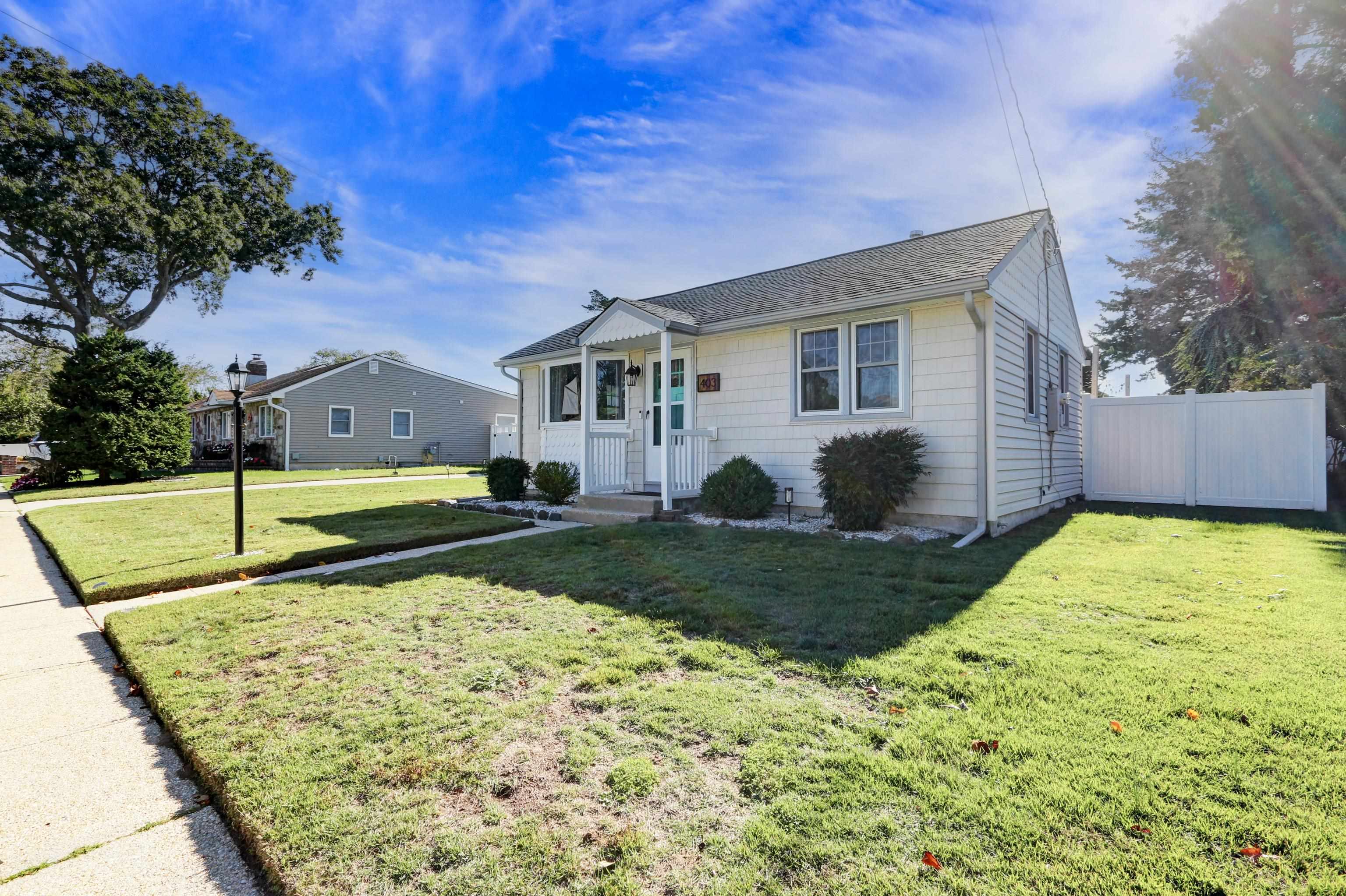 403 Miller Avenue - Picture 2