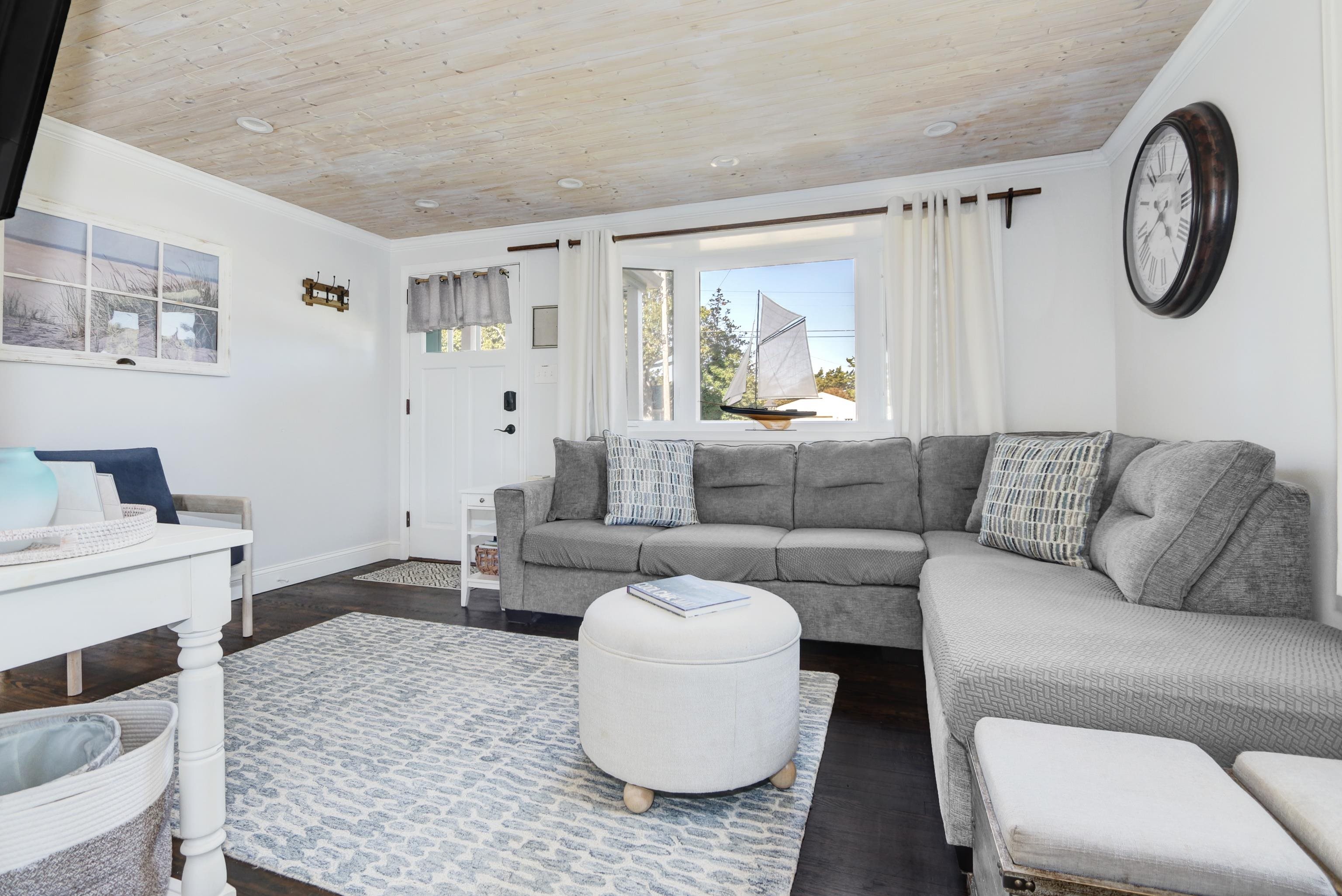 403 Miller Avenue - Picture 3