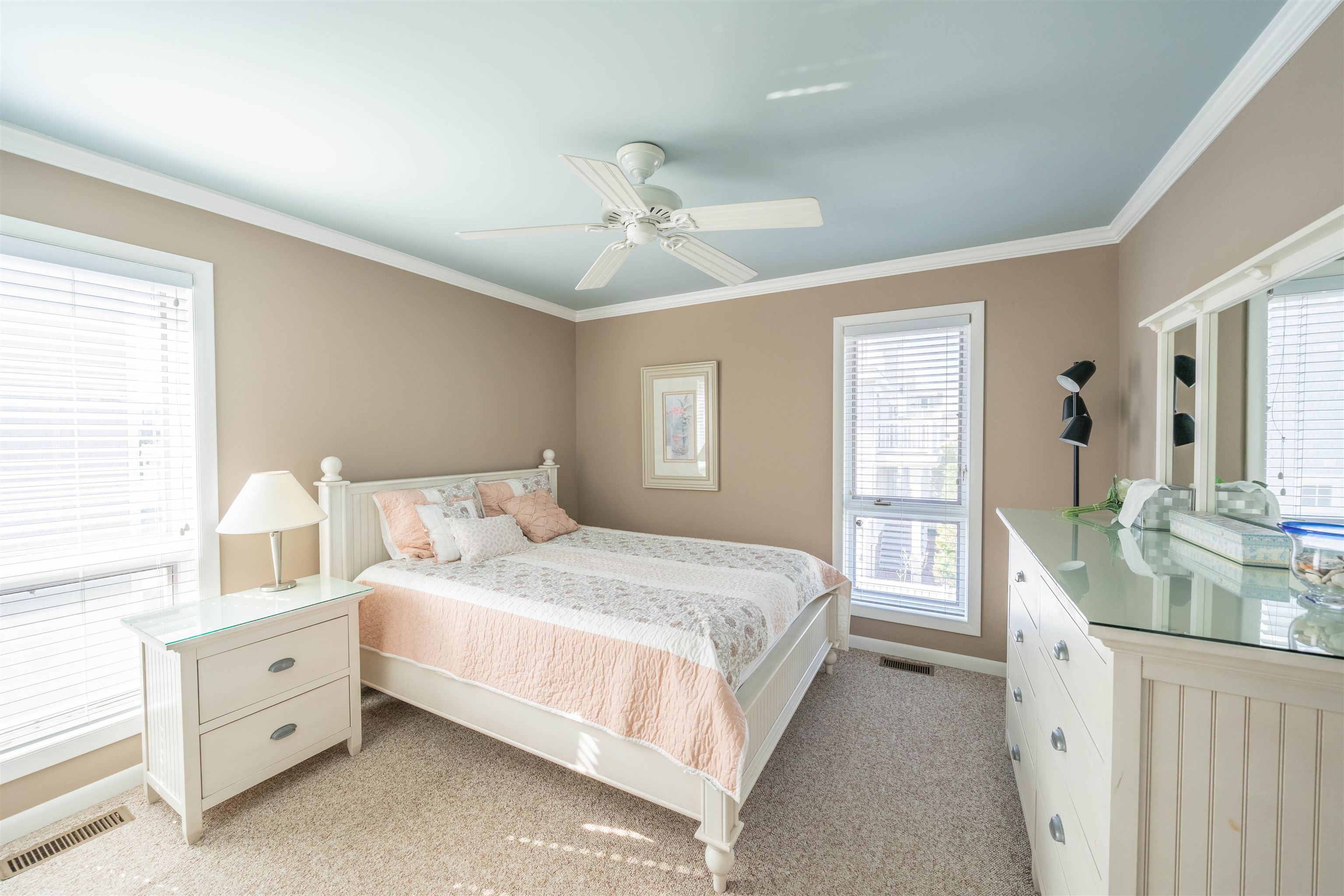 83 E 13th Street - Picture 28