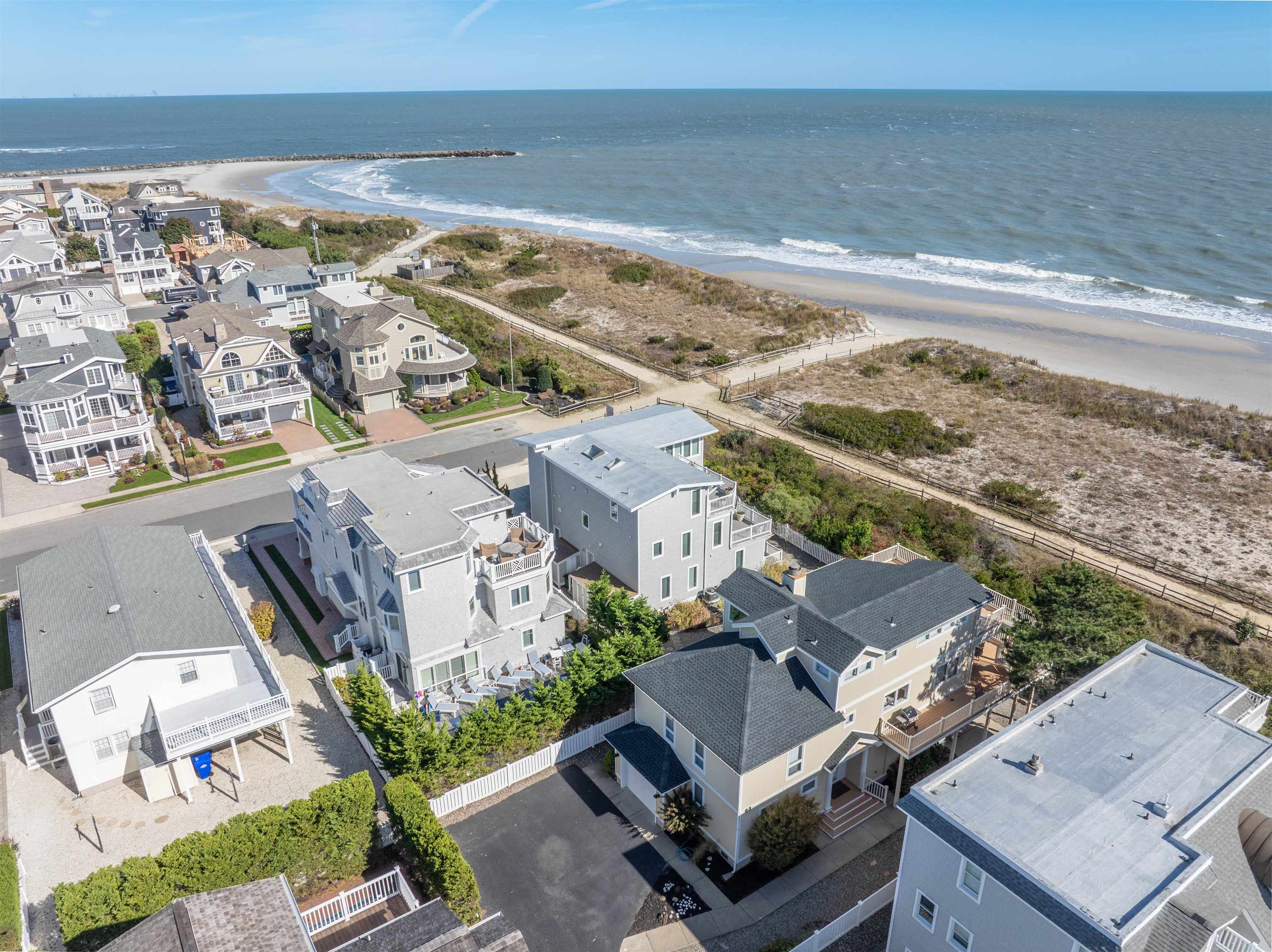 83 E 13th Street - Picture 35