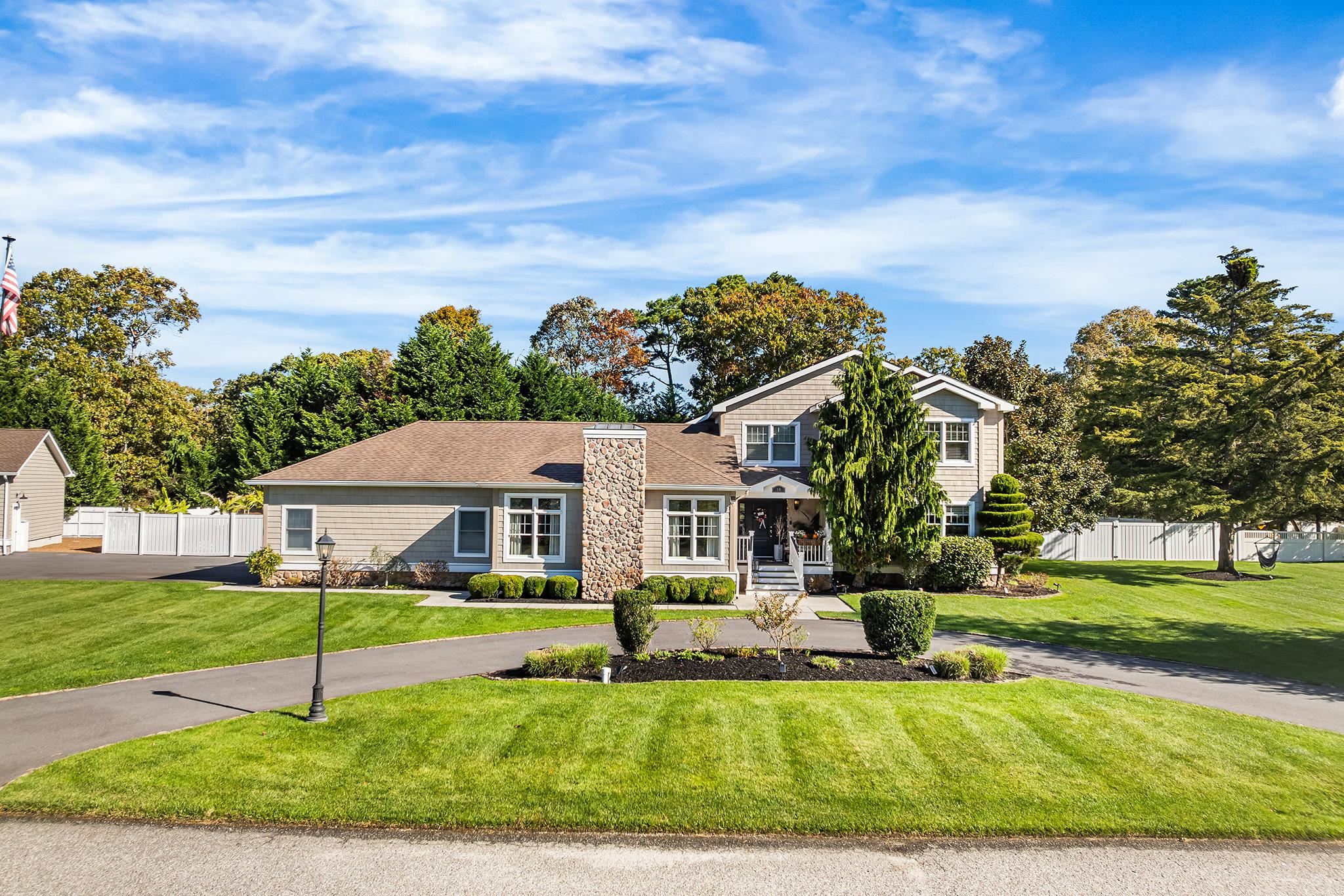 18 Brook Ridge Road - Picture 1