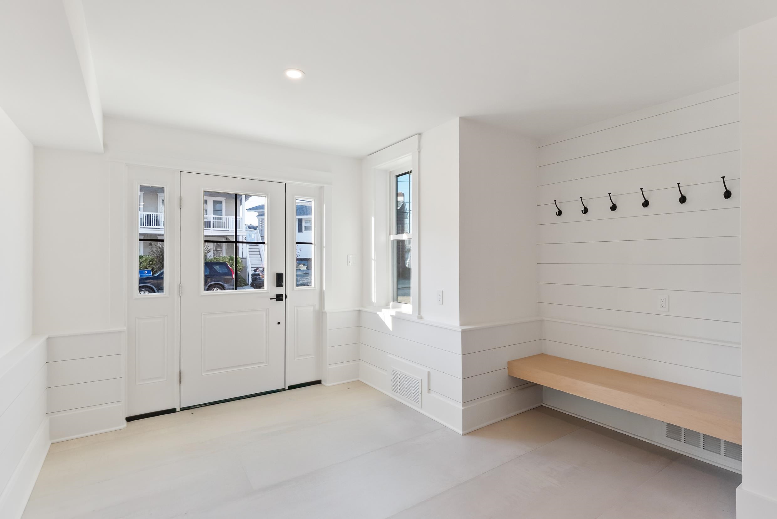 14 Gardens Road - Picture 1