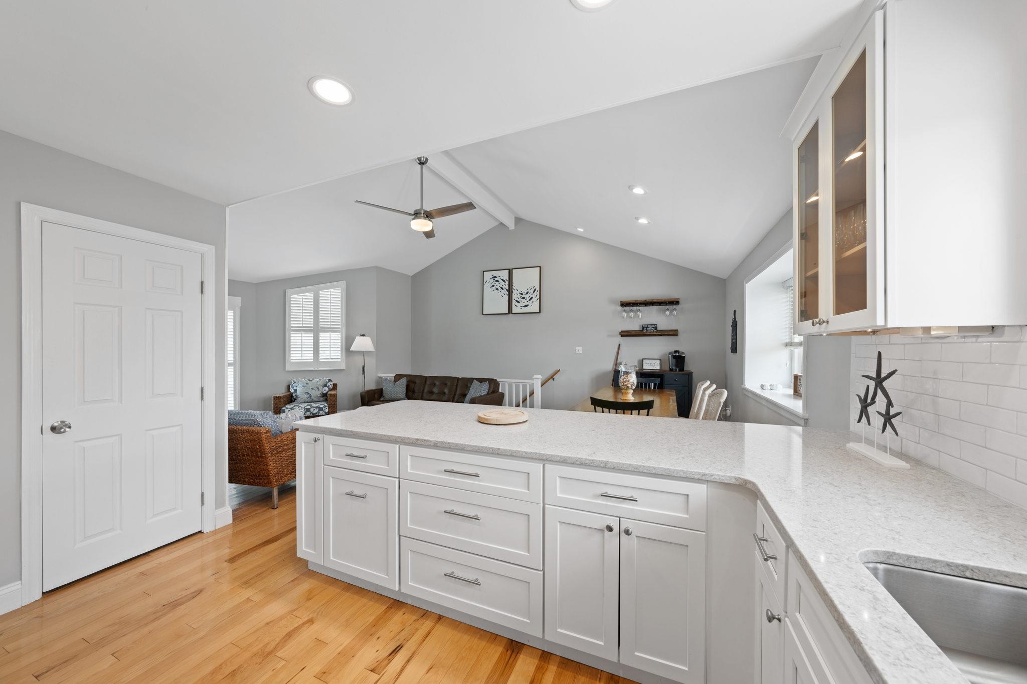 252 89th Street - Picture 4