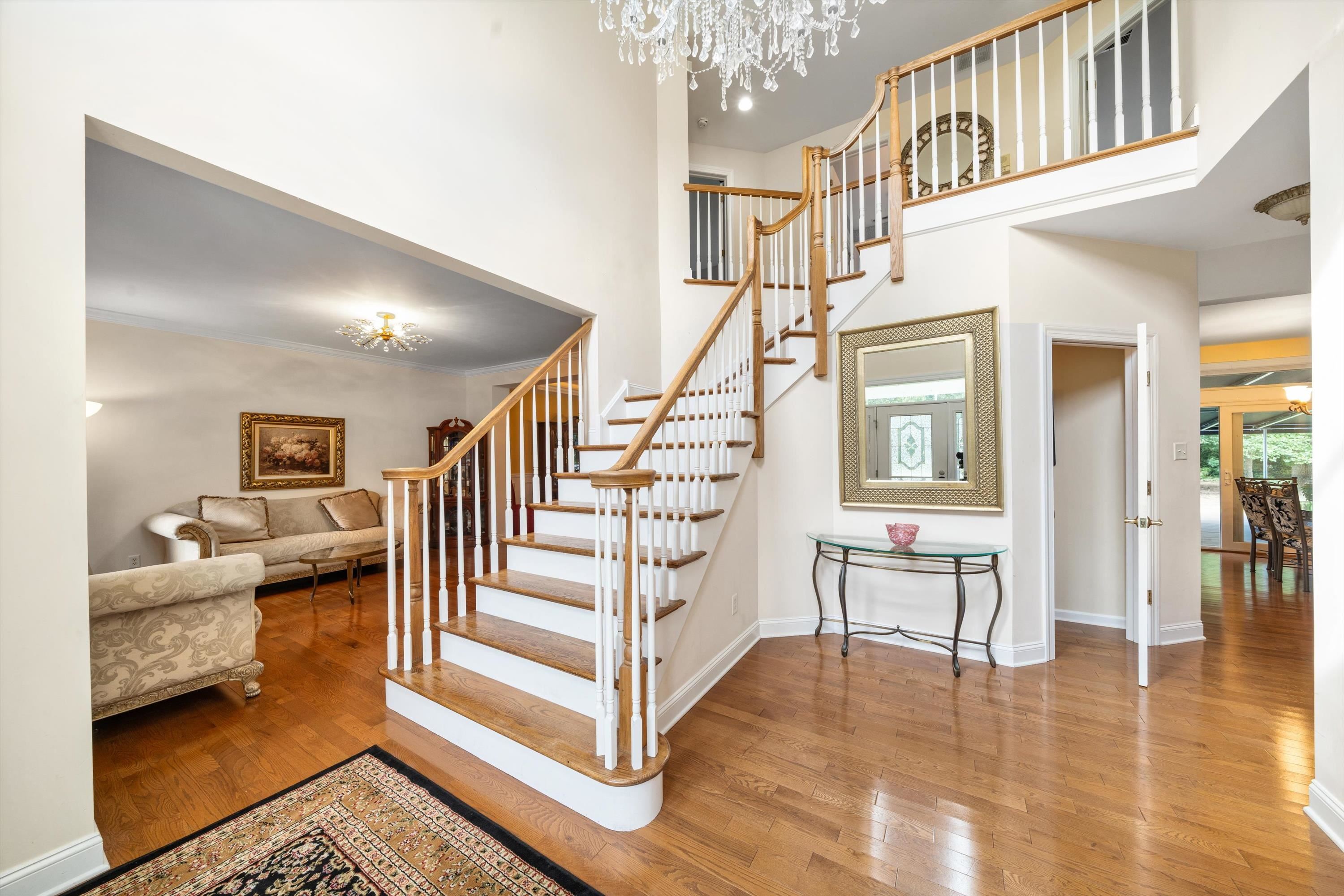 28 Pinewood Court - Picture 2