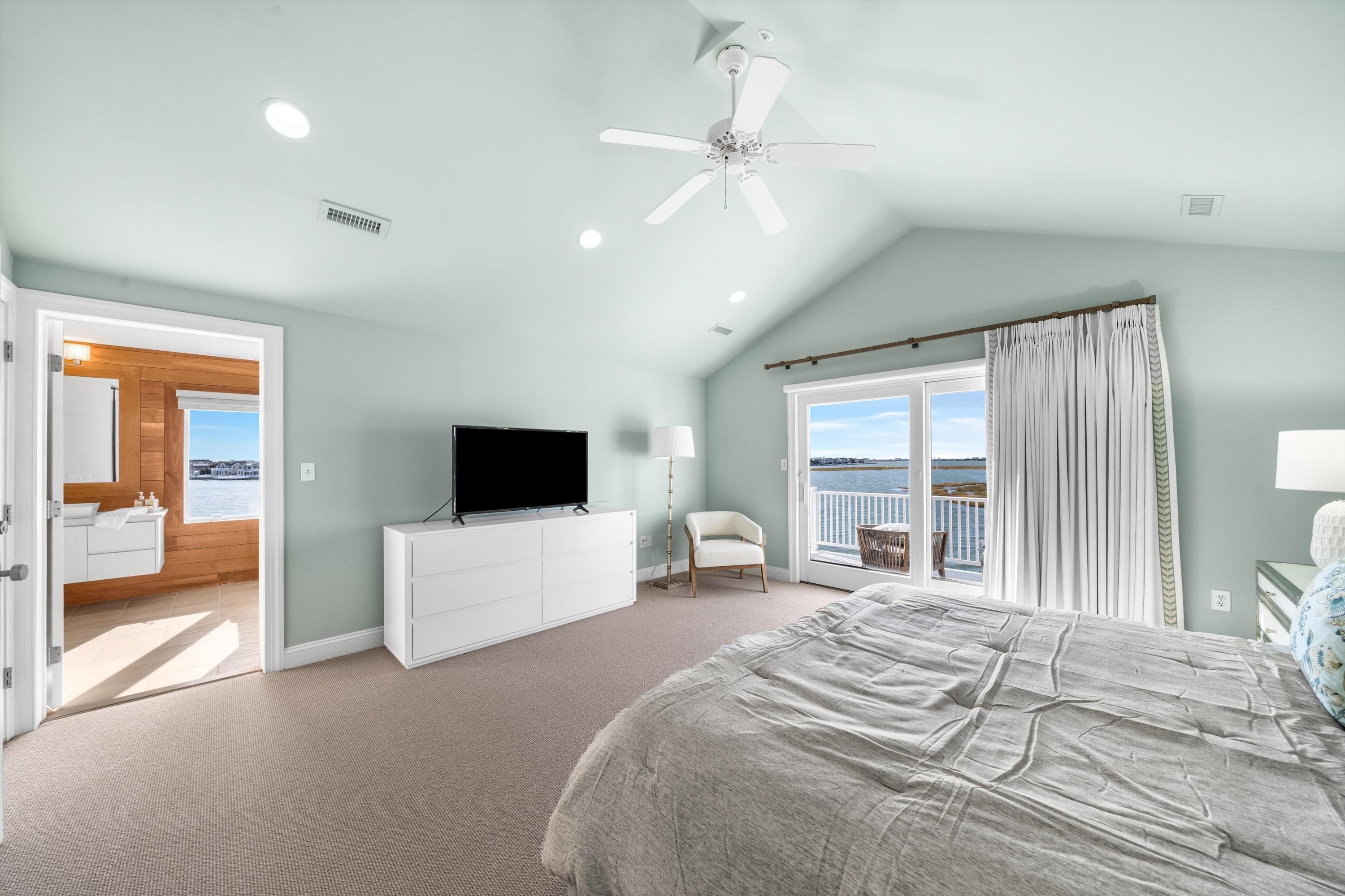 1127 Stone Harbor Boulevard