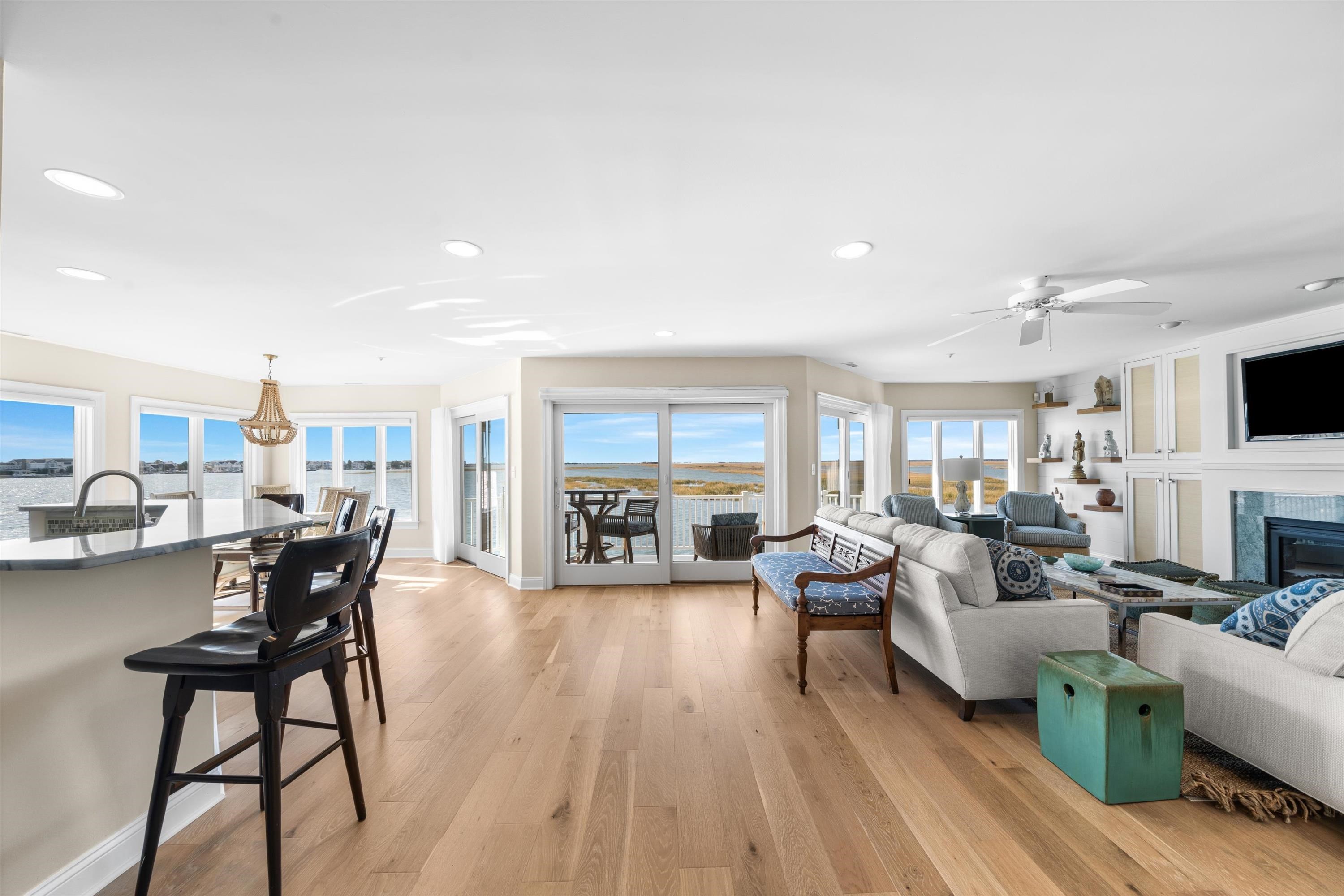 1127 Stone Harbor Boulevard - Picture 2