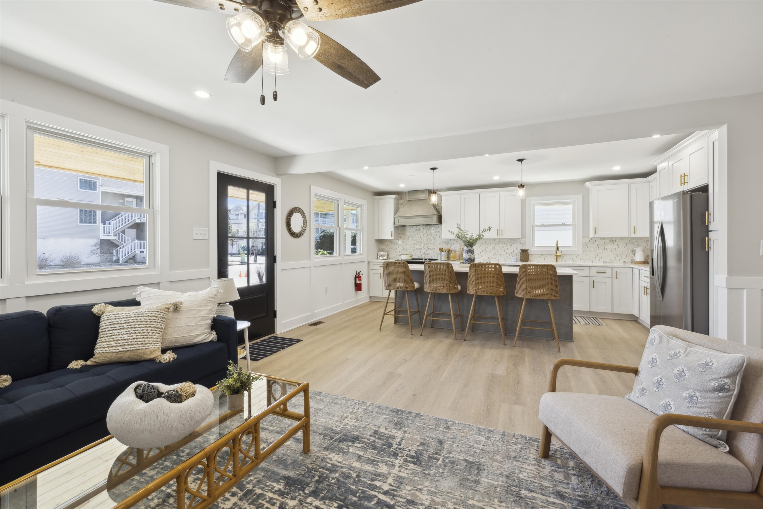 1744 Wesley Avenue - Picture 3