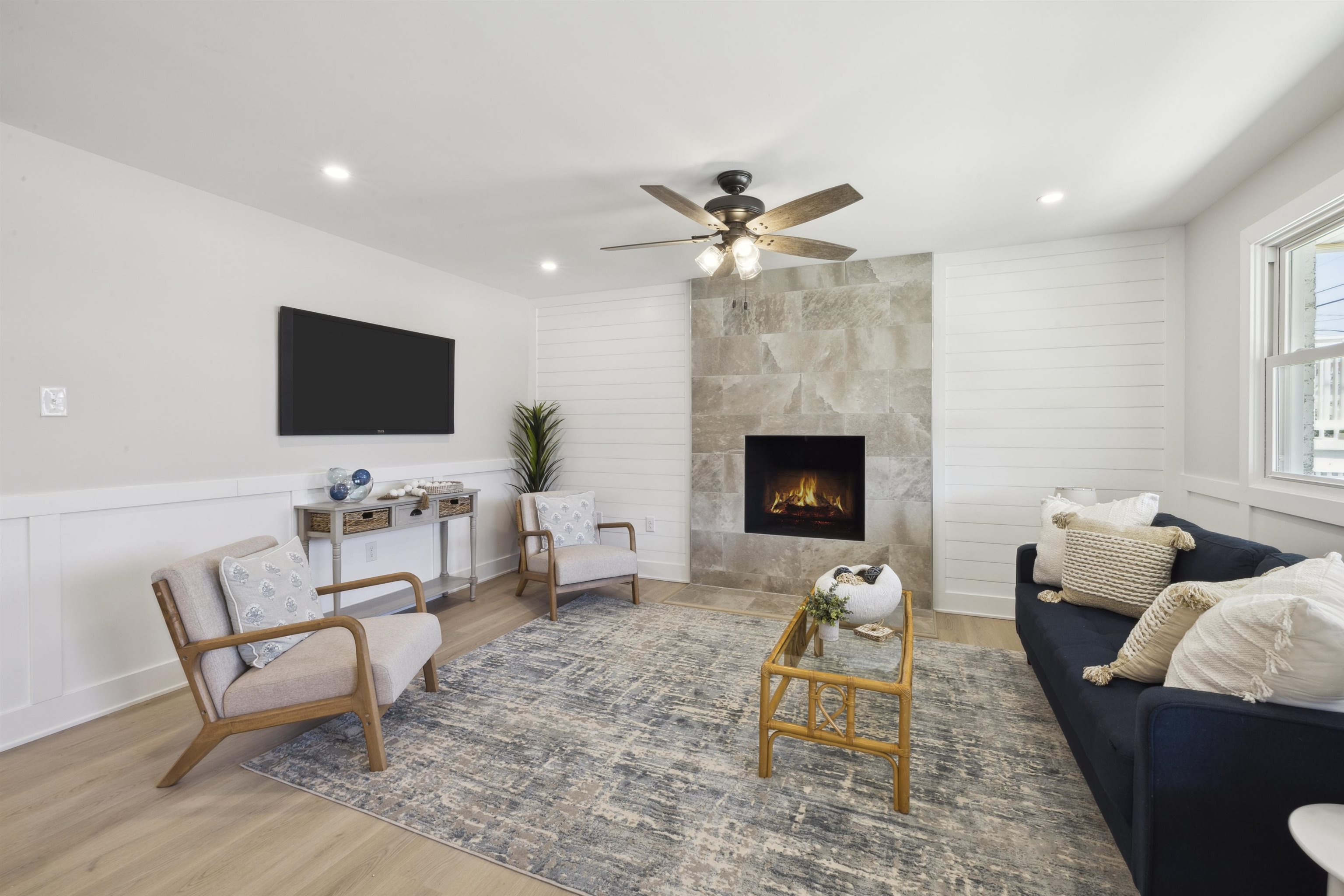 1744 Wesley Avenue - Picture 4