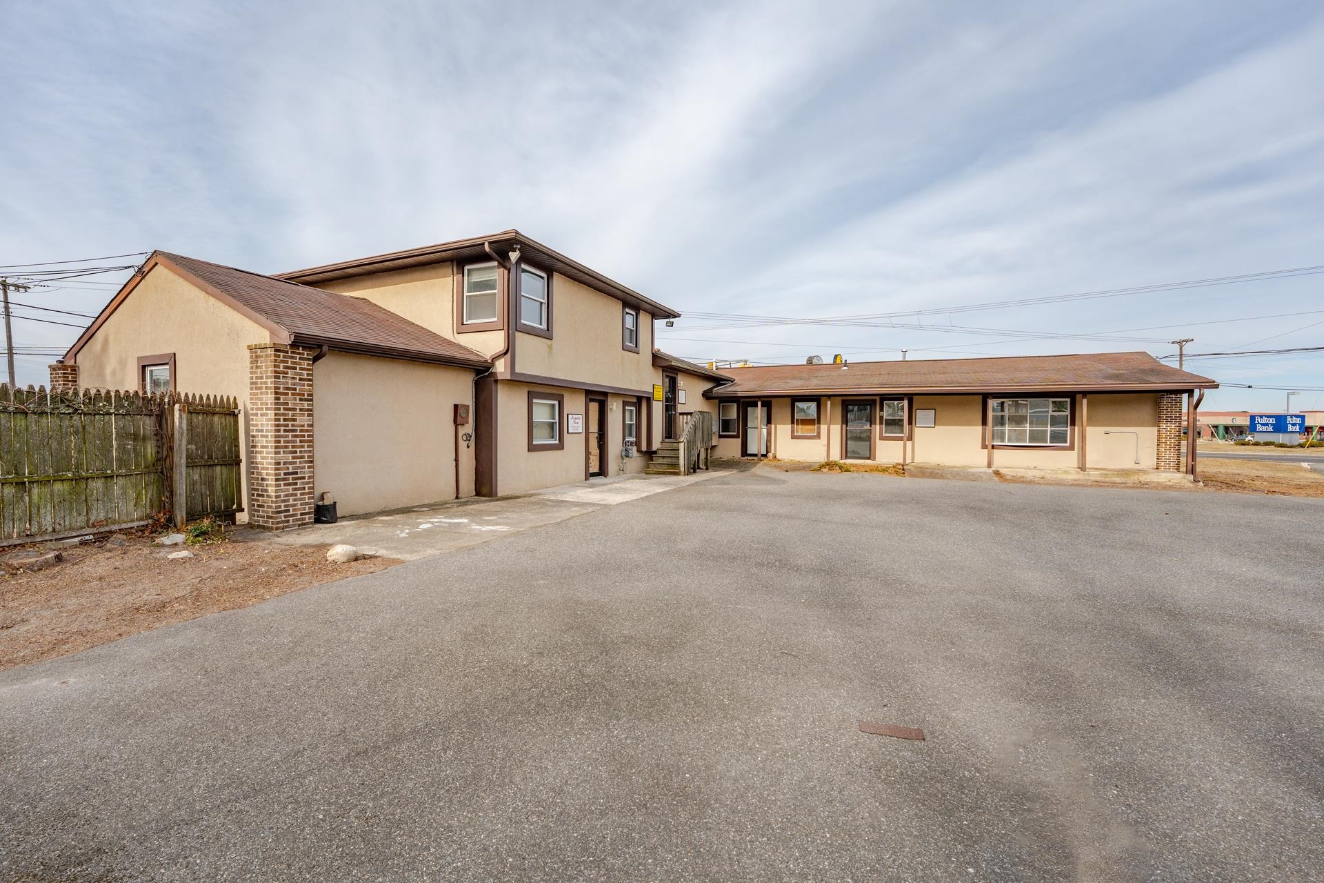 98 New Road - Picture 3